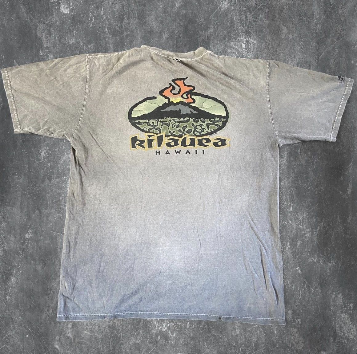 Other 90s kilauea hawaii volcano tee shirt Size US XL / EU 56 / 4 - 1 Thumbnail
