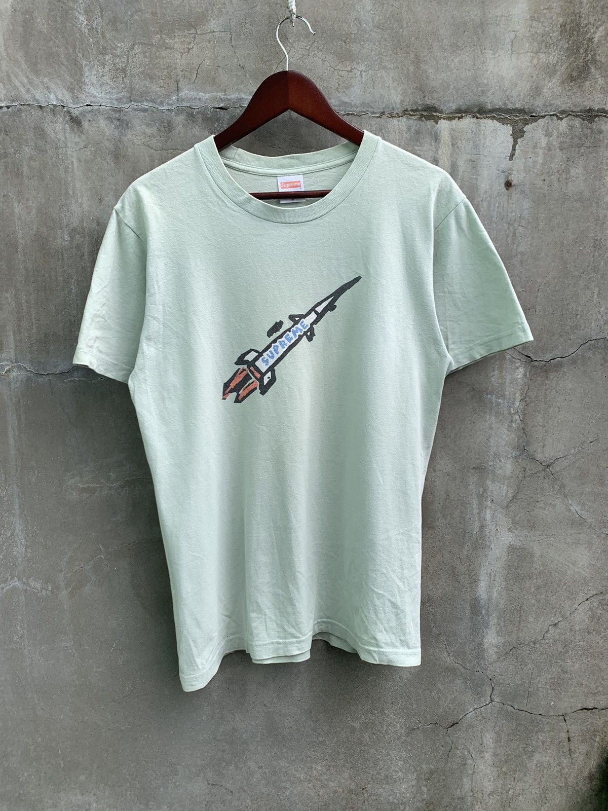 Supreme FW15 Rocket Tee Size US M / EU 48-50 / 2 - 1 Thumbnail