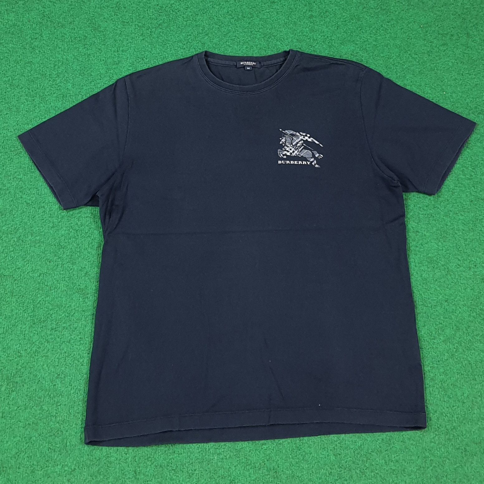 Burberry Vintage Burberry Nova Check Equestrian Knight Tshirt C285N54 Size US M / EU 48-50 / 2 - 1 Thumbnail