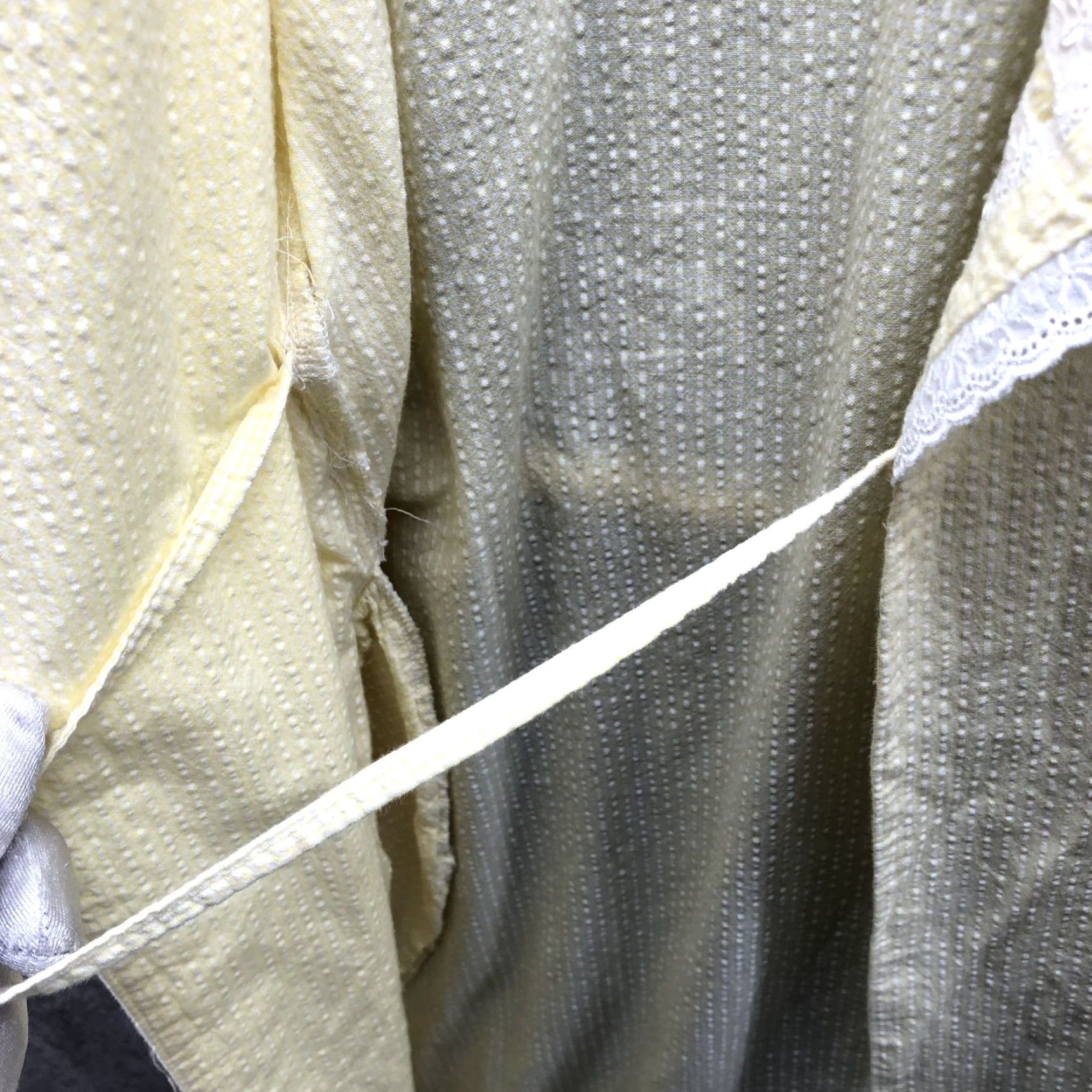 Vintage VINTAGE Eileen West Robe Womens M Yellow Cotton Seersucker Lounge Duster Romantic, VTG, 1990s, M, Womens Size ONE SIZE - 3 Thumbnail