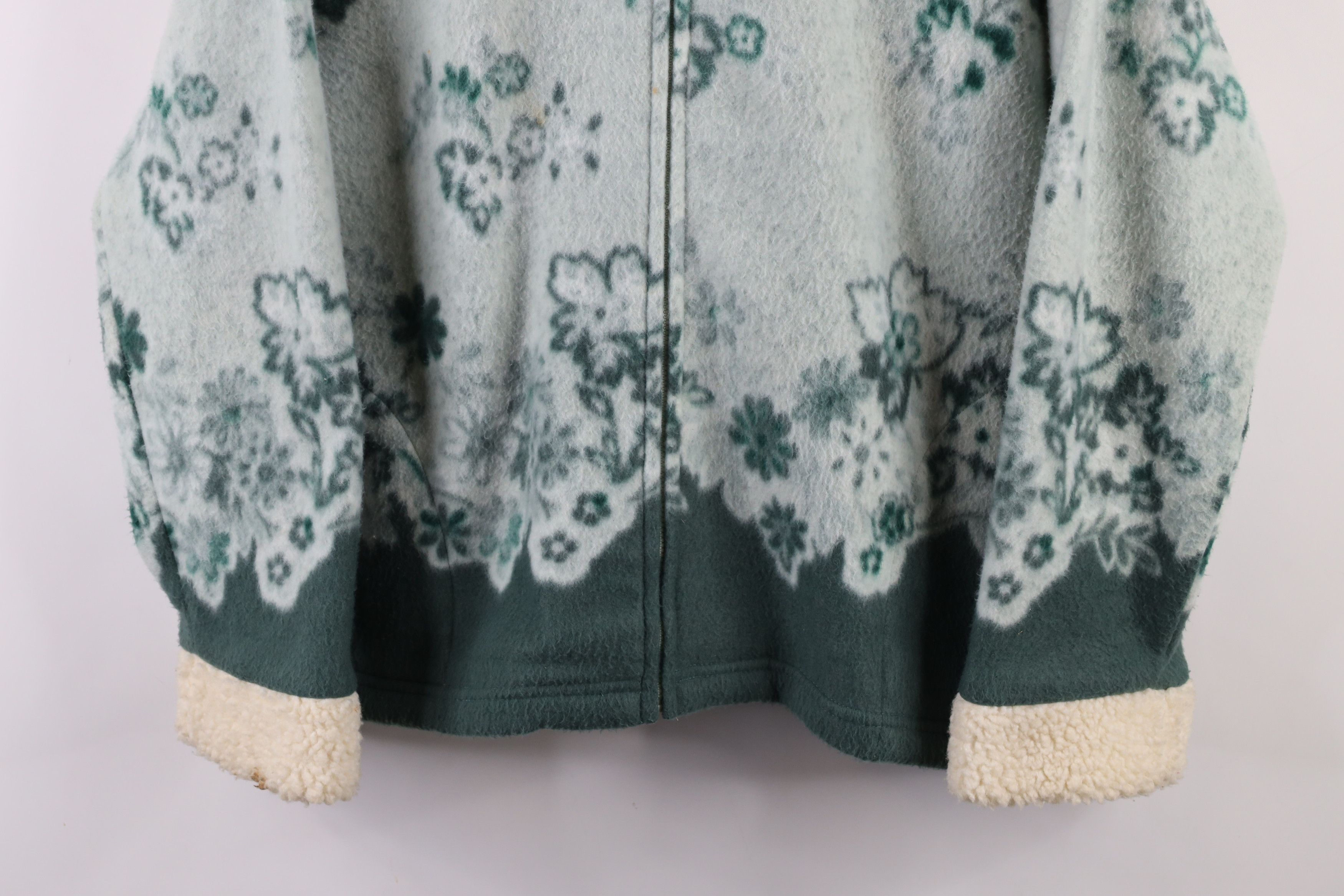 Vintage Vintage 90s Streetwear Flower All Over Print Fleece Jacket Size L / US 10 / IT 46 - 3 Thumbnail