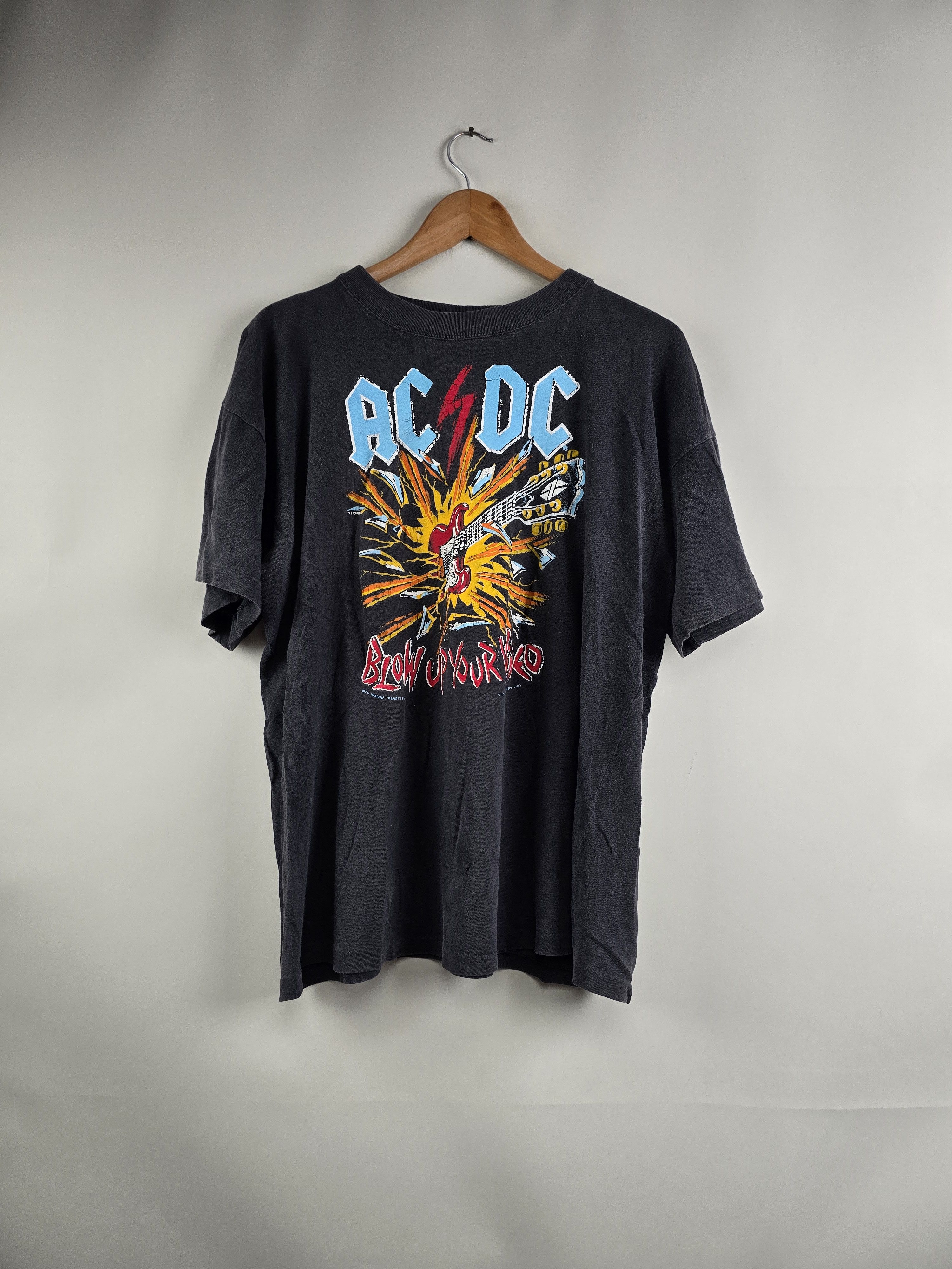 AC/DC × Band Tees × Vintage 1985 ACDC Blow Up Your Video XL 22.5" 27" Size US XL / EU 56 / 4 - 2 Thumbnail