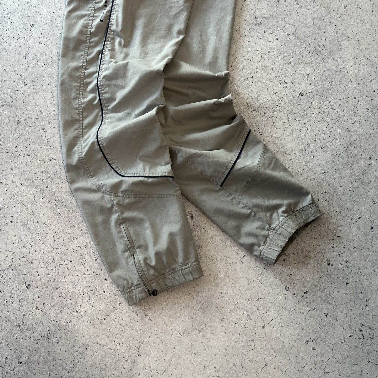Nike Nike Track Swoosh Pants Vintage Nylon Joggers Streetwear Size US 30 / EU 46 - 9 Thumbnail