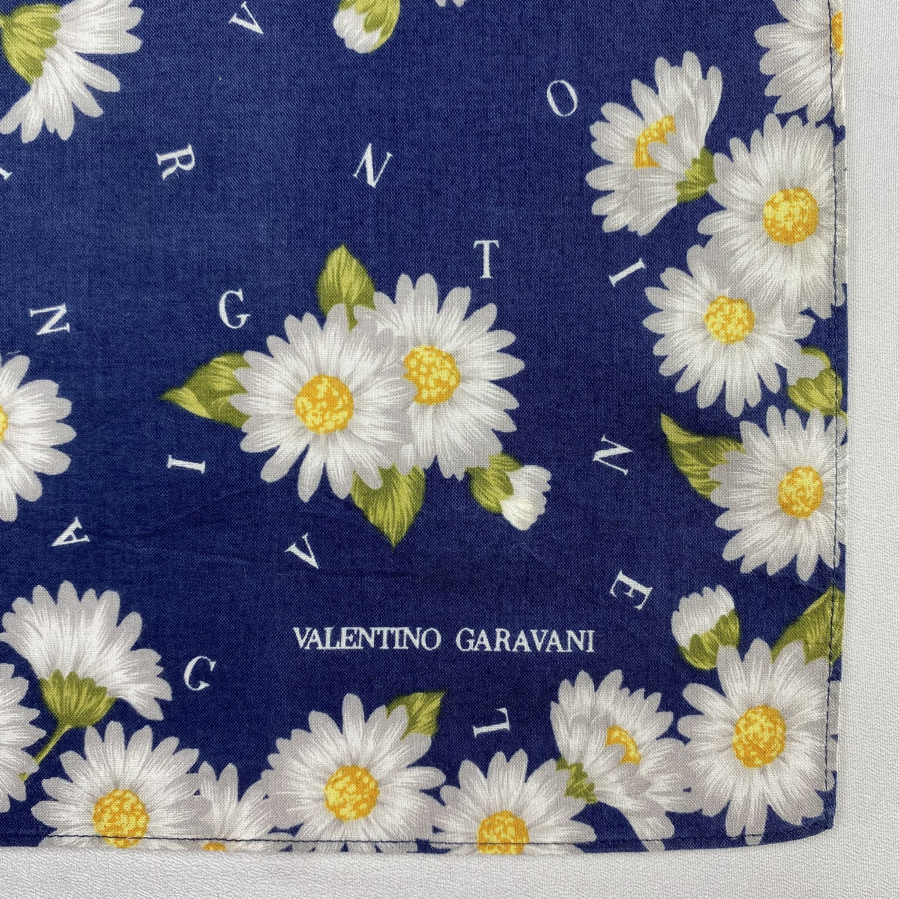 Valentino × Vintage Valentino Garavani Handkerchief / Neckerchief-P1534 Size ONE SIZE - 3 Thumbnail