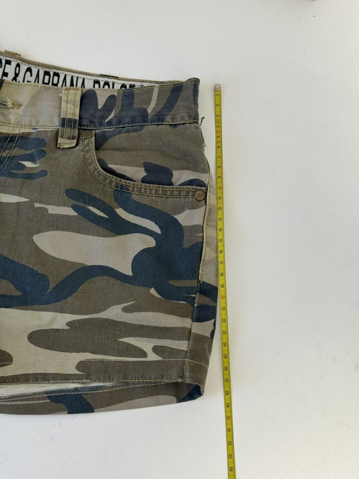 Dolce & Gabbana Dolce & Gabbana Vintage Women’s Shorts Camo style 90’s Size 29" - 14 Thumbnail