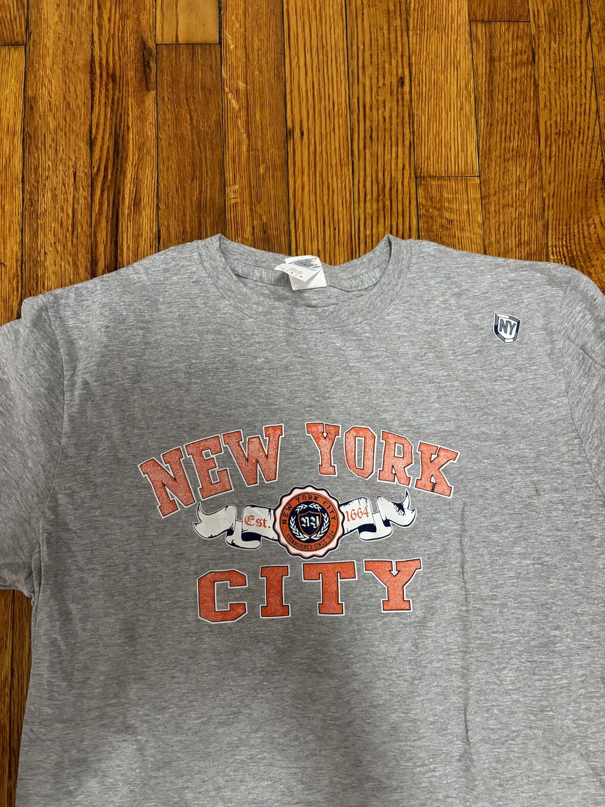 Vintage Vintage NYC Grey T shirt Size Large Size US L / EU 52-54 / 3 - 2 Thumbnail