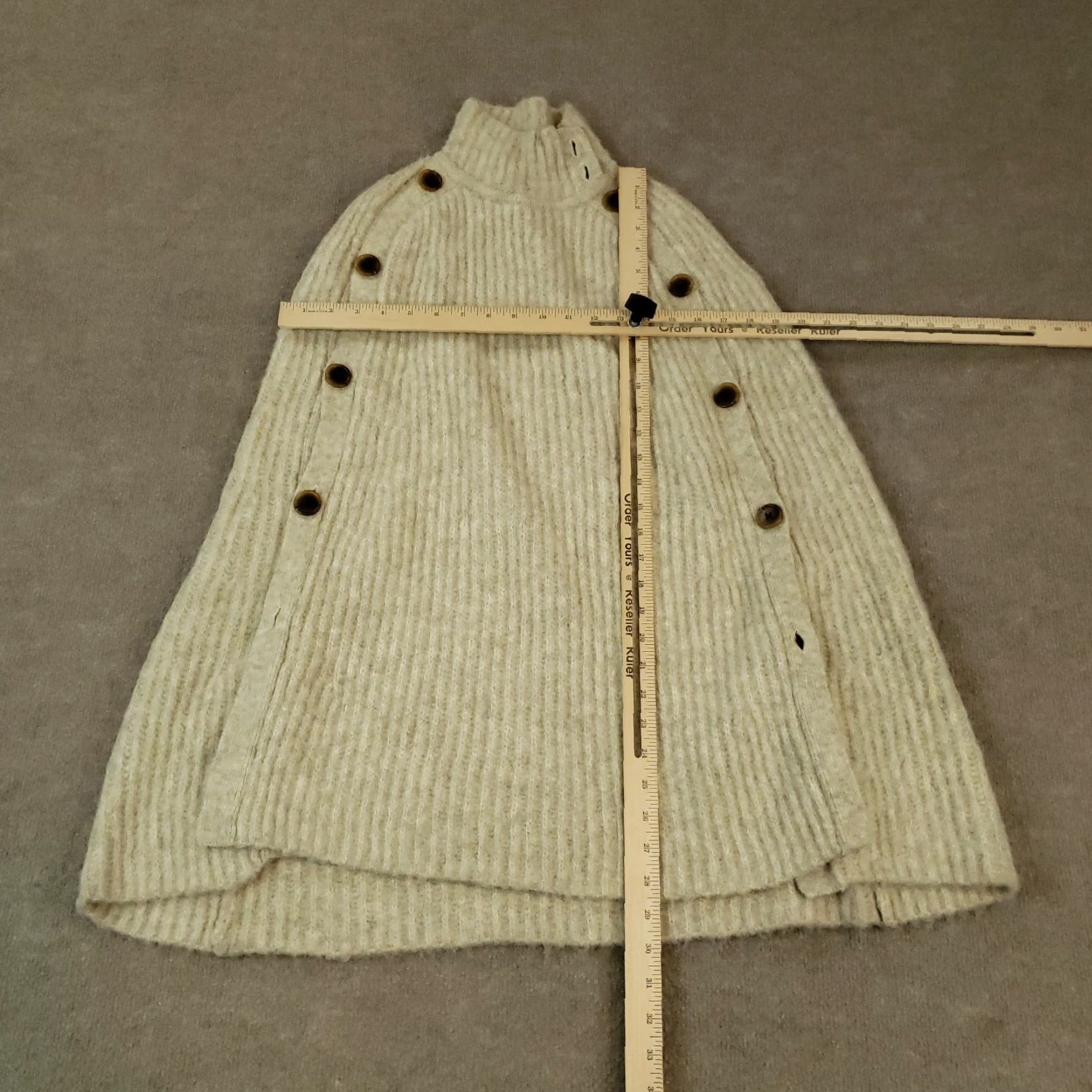 J.Crew J.CREW Women's Pullover Sweater XS Beige Casual Knit Mock Neck Long Sleeve Button Accents Size XS / US 0-2 / IT 36-38 - 2 Thumbnail