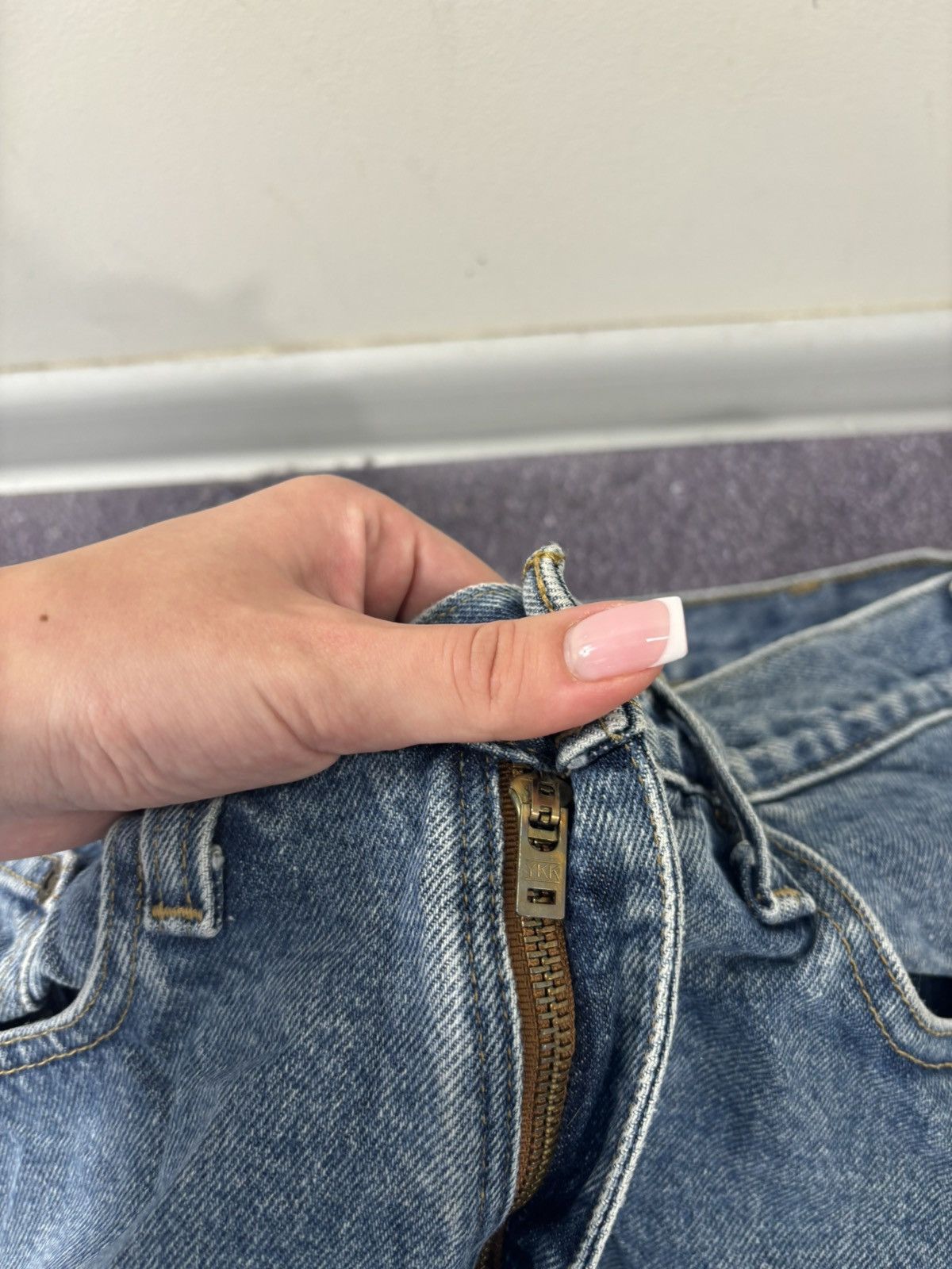 Carhartt Vintage Carhartt Y2K Relaxed Fit American Work Denim Jeans Size US 33 - 16 Thumbnail
