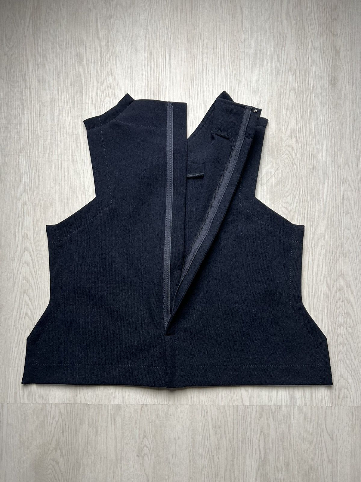 Comme des Garcons Fall 2012 Comme Des Garcons 2D Felt Top Size XS / US 0-2 / IT 36-38 - 3 Thumbnail