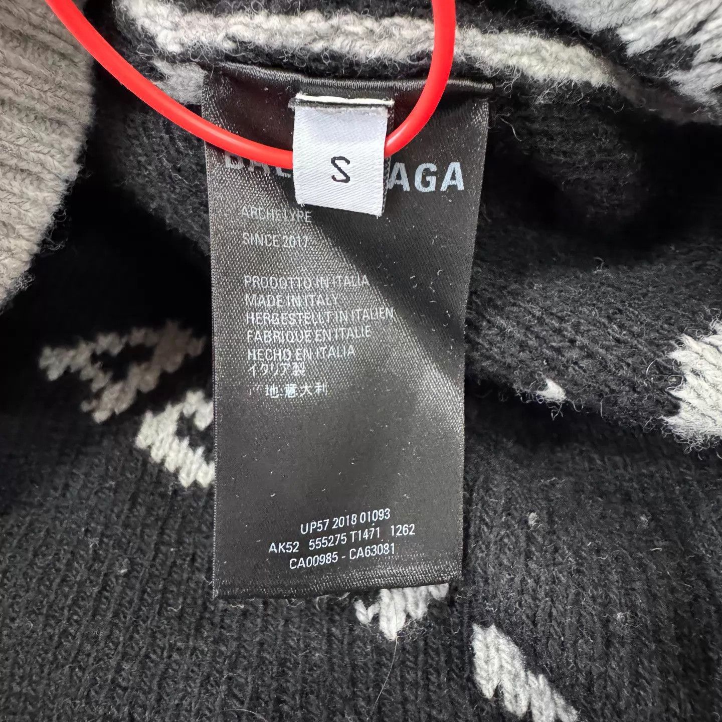 Balenciaga Balenciaga Grey V-neck Logo Print Knit Cardigan S Size US S / EU 44-46 / 1 - 6 Thumbnail