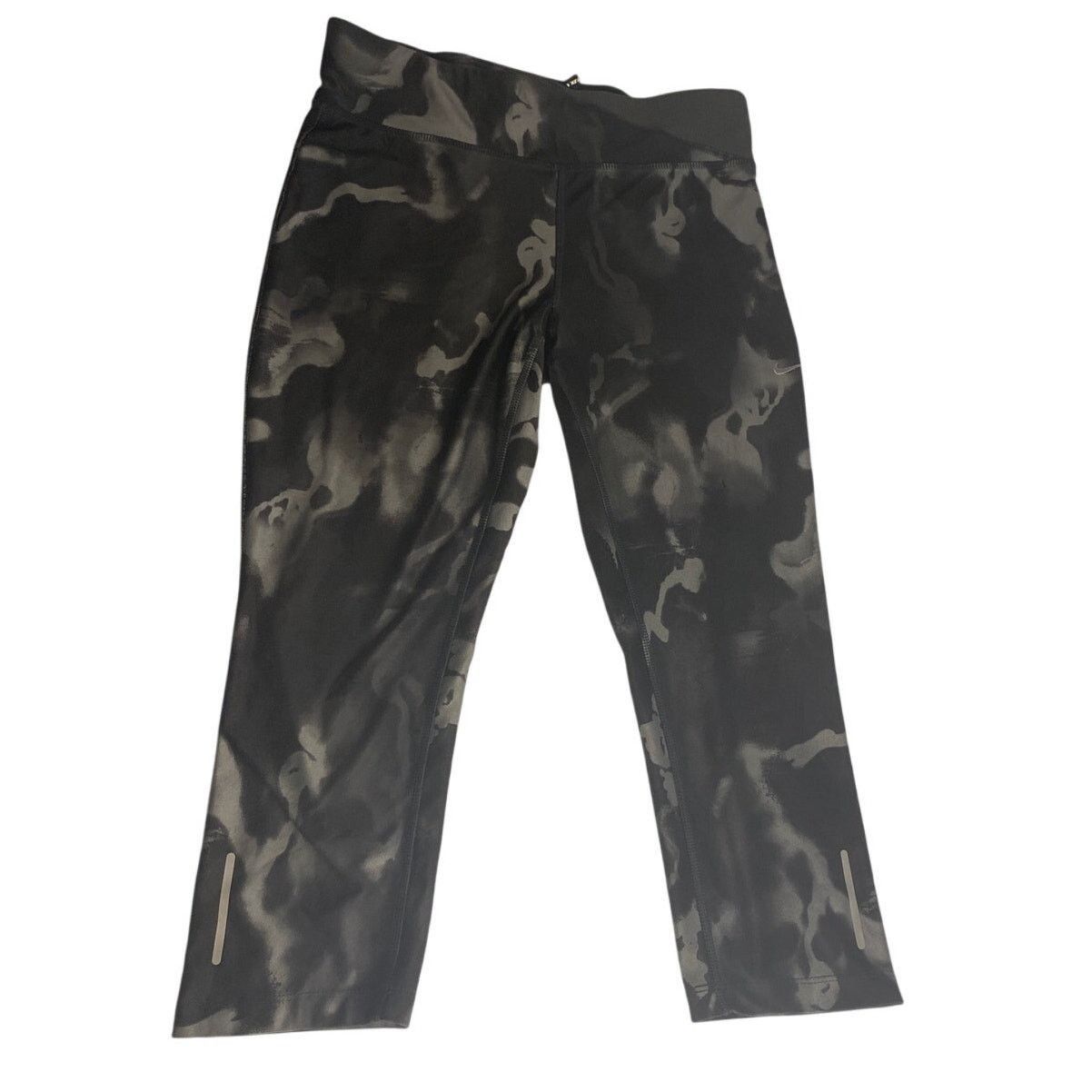 Nike Nike Dri-Fit Black Gray Camo Capri Leggings M Activewear Size 28" / US 6 / IT 42 - 2 Thumbnail