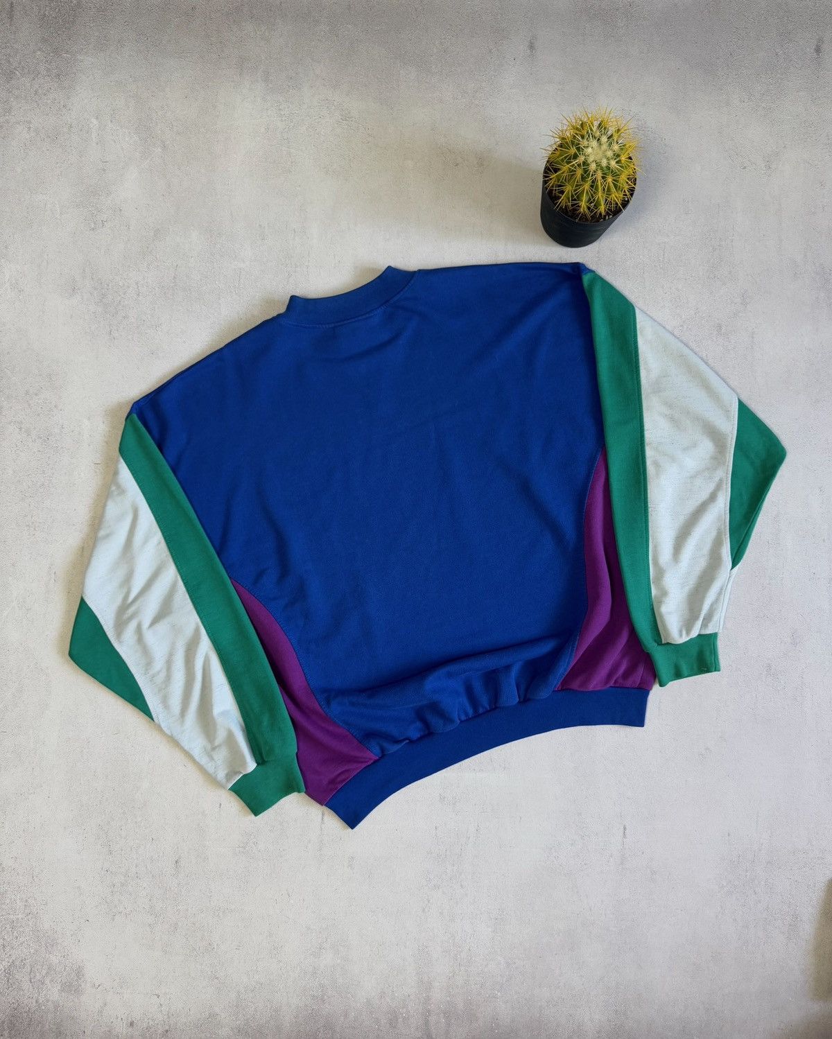 Adidas Vintage Adidas Olympic Marathon Sweatshirt Big Logo XL 90s Size US XL / EU 56 / 4 - 7 Thumbnail
