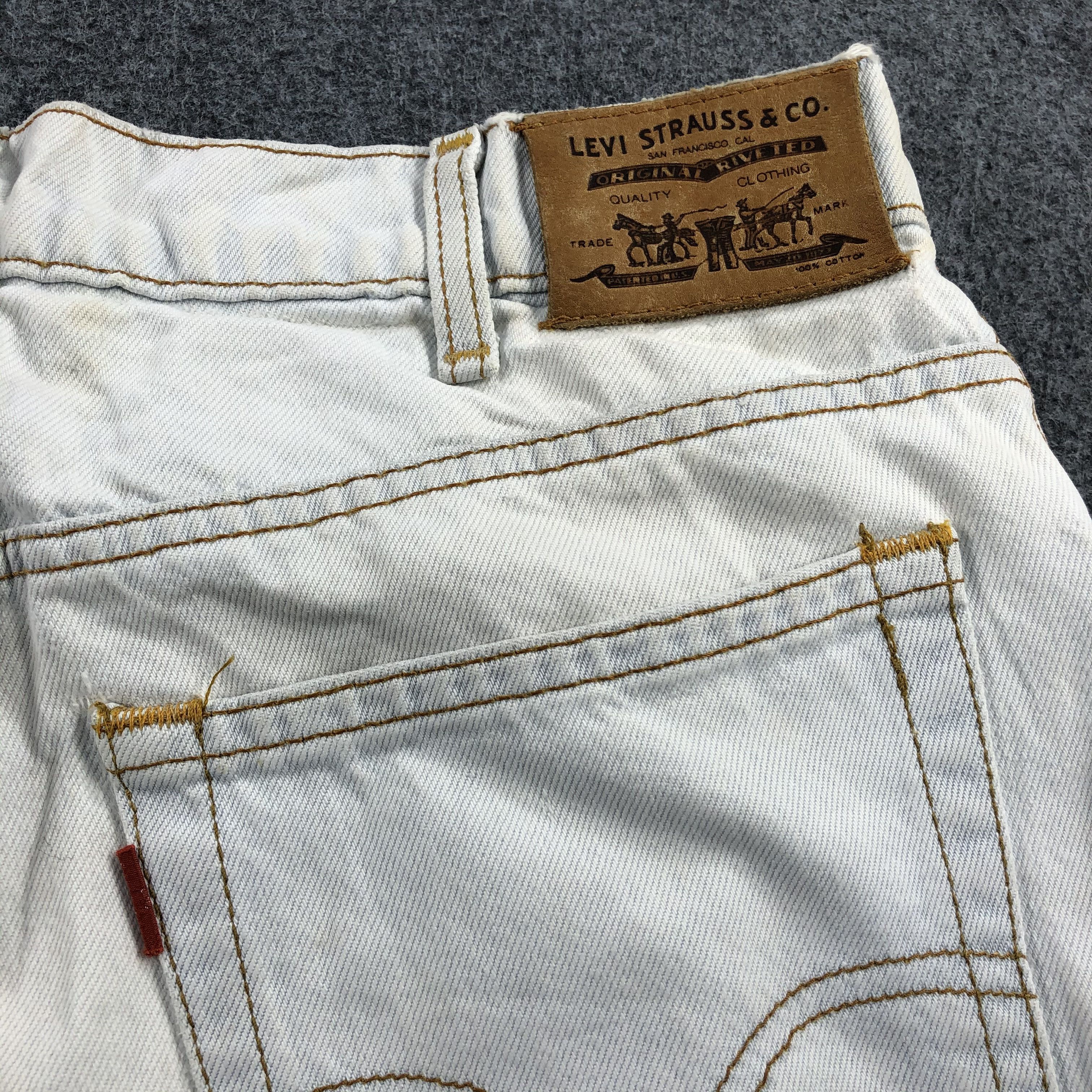 Levi's × Vintage Vintage 90s Light Wash Levis Jeans-JM1370 Size US 31 - 5 Thumbnail