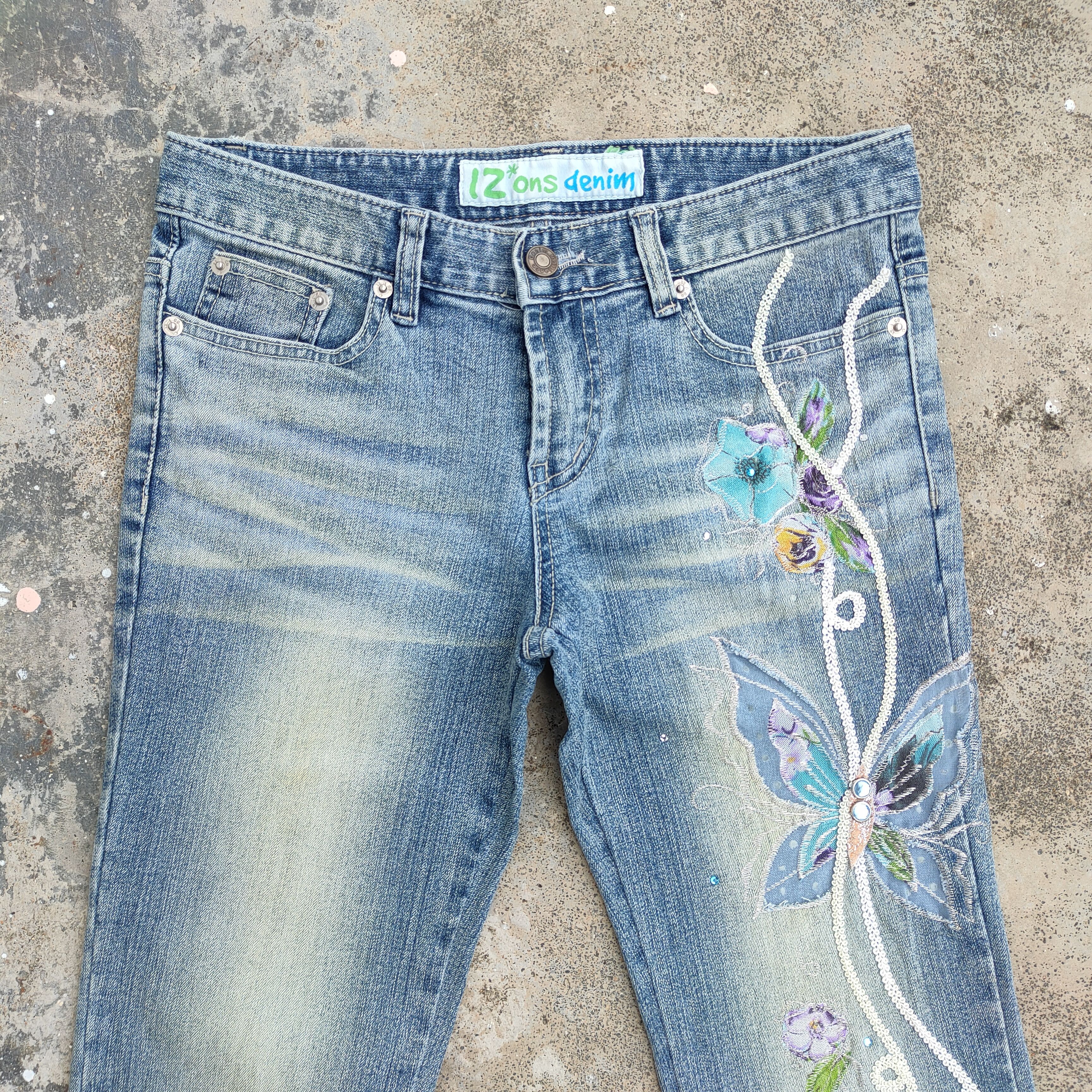 Japanese Brand JAPANESE FLARE BOOTCUT FLOWER FADED JEANS DENIM PANTS Size US 28 / EU 44 - 2 Thumbnail