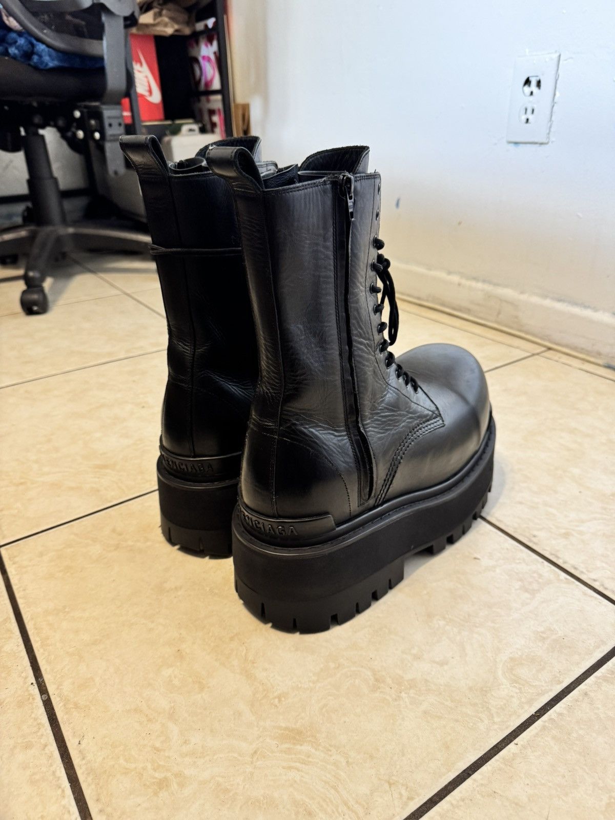 Balenciaga Giant Platform Boot (Men Size US 11.5 / EU 44-45 - 6 Thumbnail