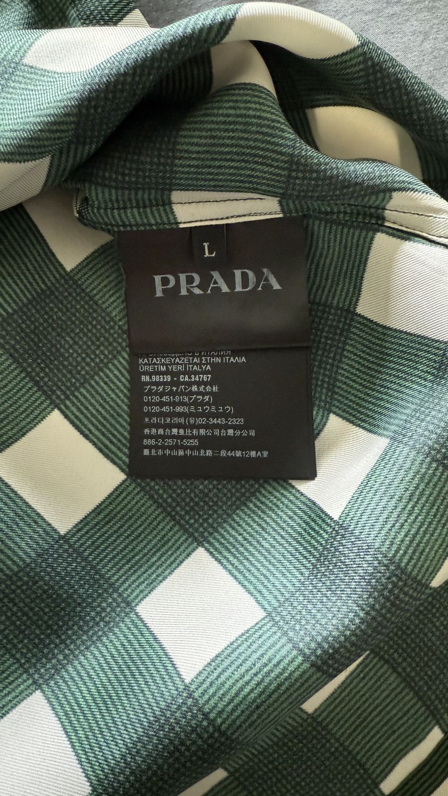 Prada Prada Mens Silk Checkered Short Sleeve Shirt Size US L / EU 52-54 / 3 - 7 Thumbnail
