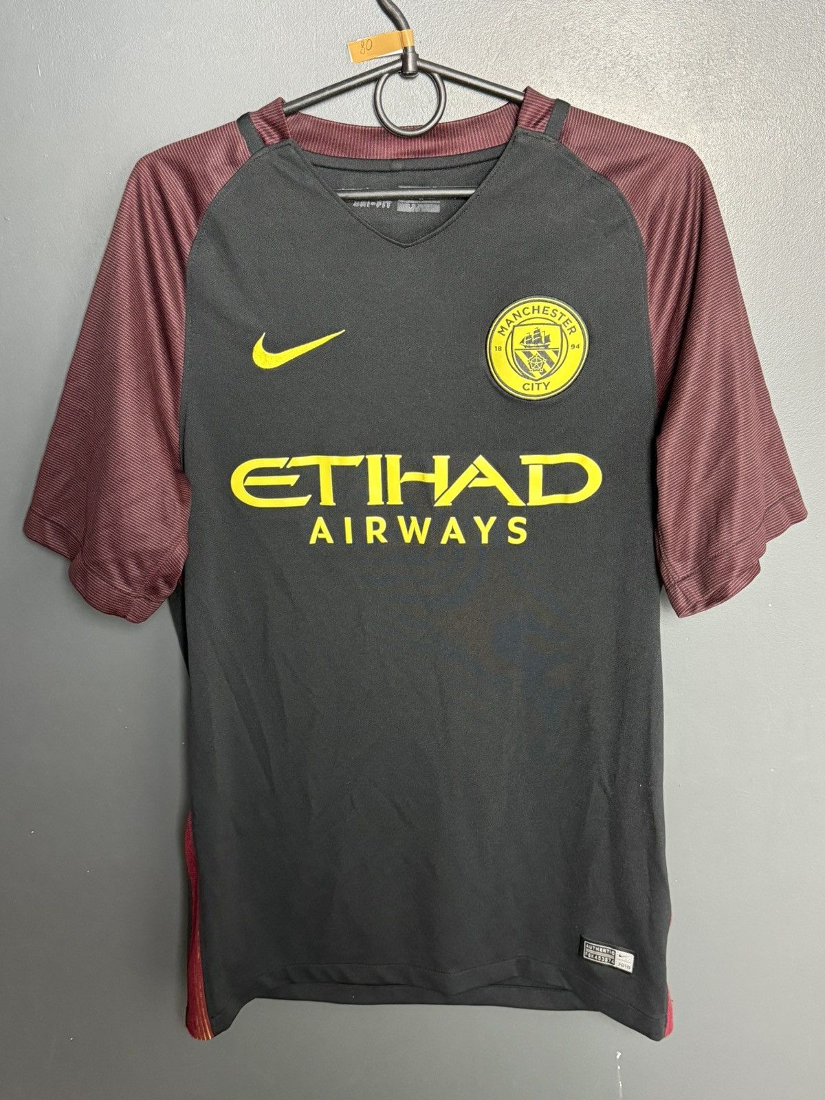 Nike Manchester City 16/17 Away Football Jersey Size US S / EU 44-46 / 1 - 1 Thumbnail