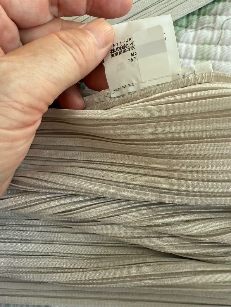 Issey Miyake Issey Miyake size:3 Light gray and white striped pleated s Size XS / US 0-2 / IT 36-38 - 4 Thumbnail