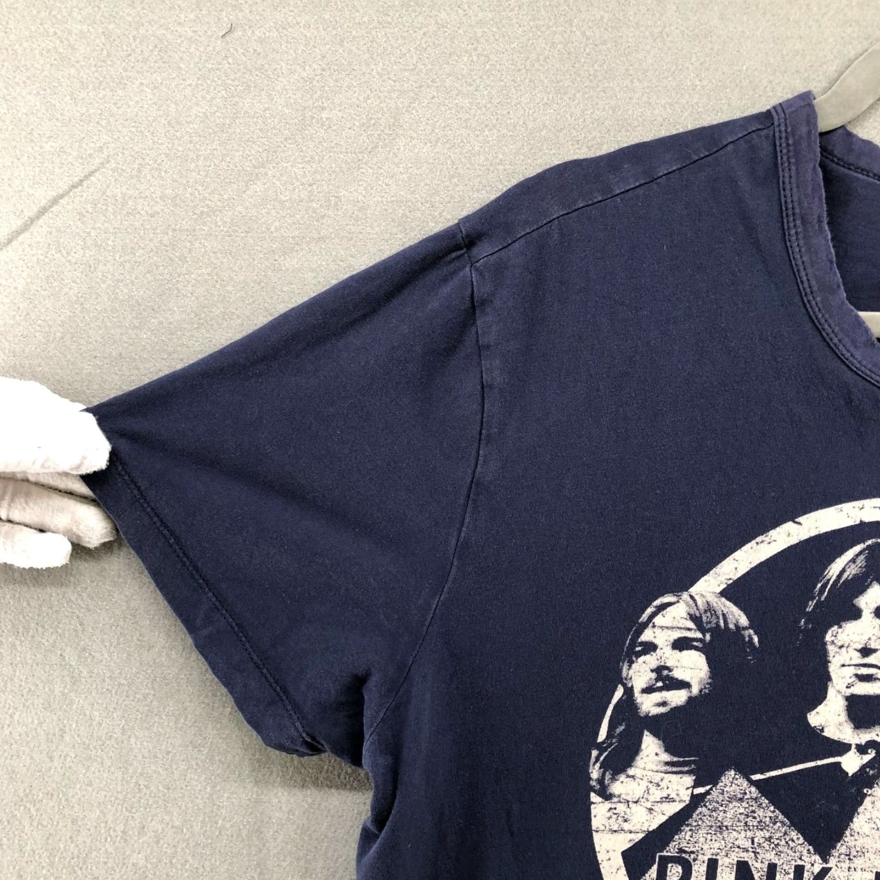 Vintage VINTAGE Chasor Pink Floyd T-Shirt Shirt XL Blue Short Sleeve Unisex Mens Womens Crewneck 90s Concert Band Graphic Cotton Size XL Men's Women’s Size XL / US 12-14 / IT 48-50 - 6 Thumbnail