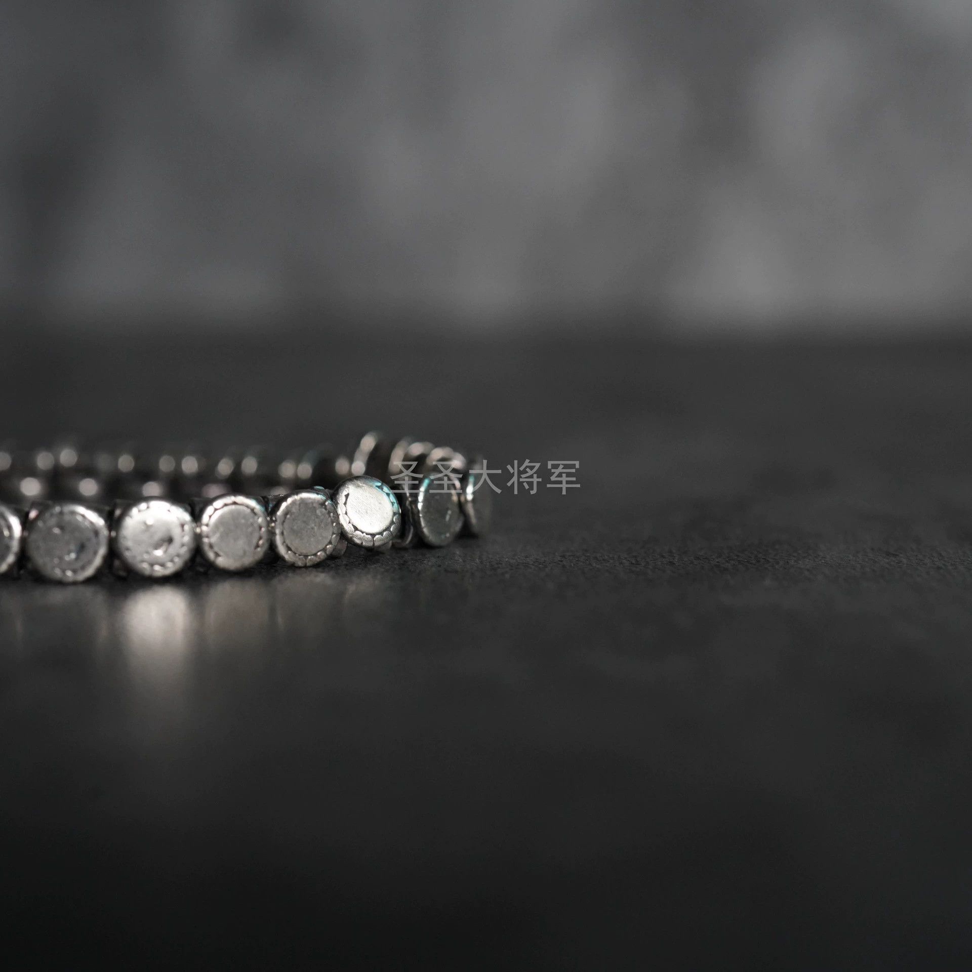 Goti Goti Distressed Shield Serpentine Silver Bracelet S+M+L Size ONE SIZE - 4 Thumbnail