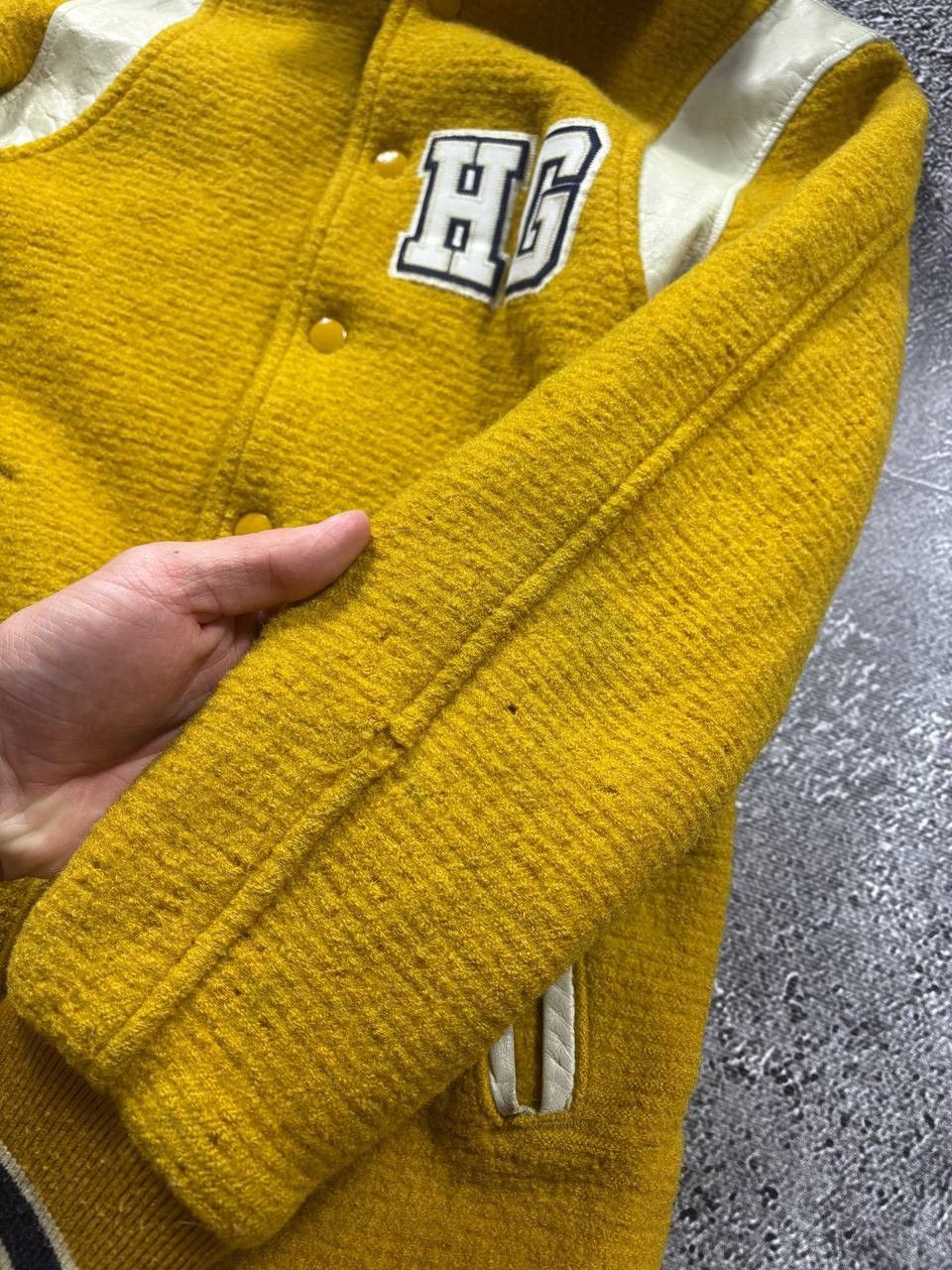 Hysteric Glamour 🔥 Hysteric Glamour Vintage Heavy Wool Varsity Jacket Japan Size S / US 4 / IT 40 - 14 Thumbnail