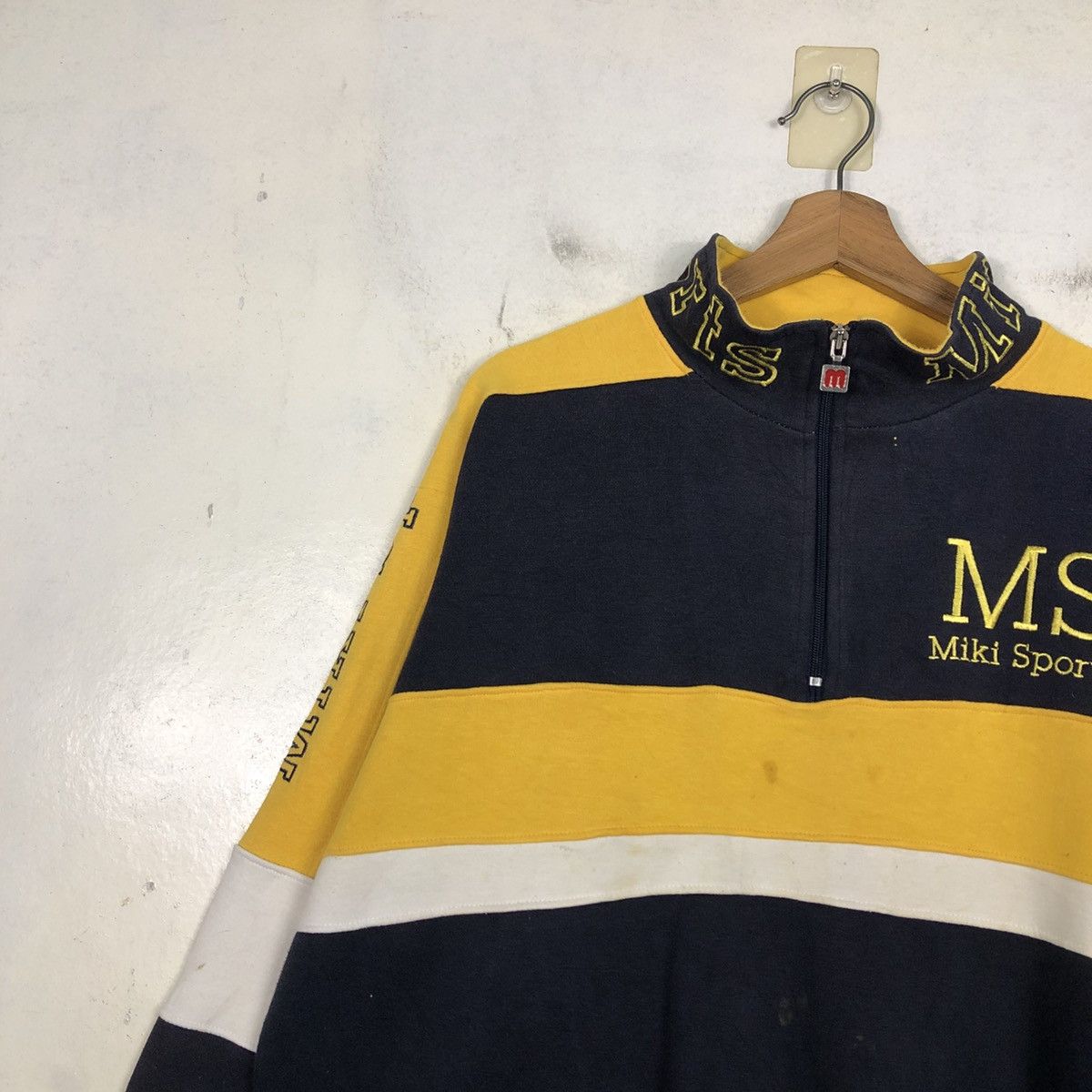 Japanese Brand 📌Half Zipper Sweatshirt Miki Sports Big Logo Size US L / EU 52-54 / 3 - 9 Thumbnail