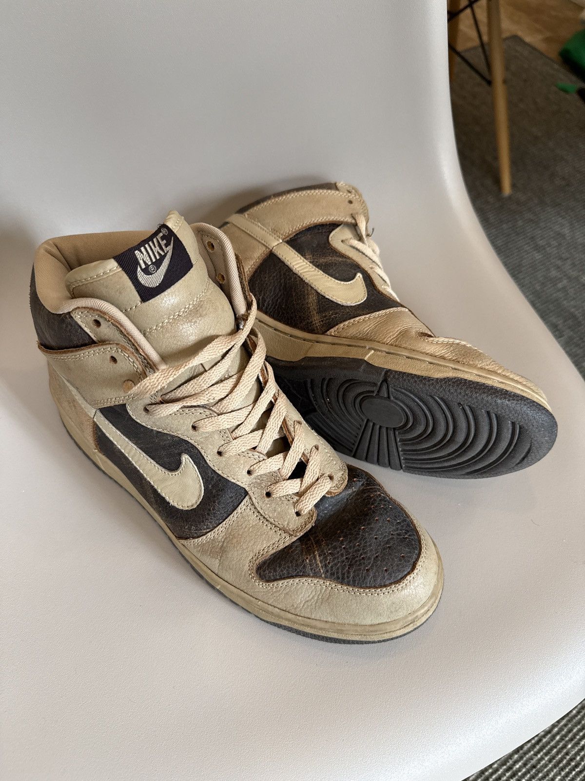 Jordan Brand Nike dunk high brown grunge pack 2003 Size US 9.5 / EU 42-43 - 1 Thumbnail