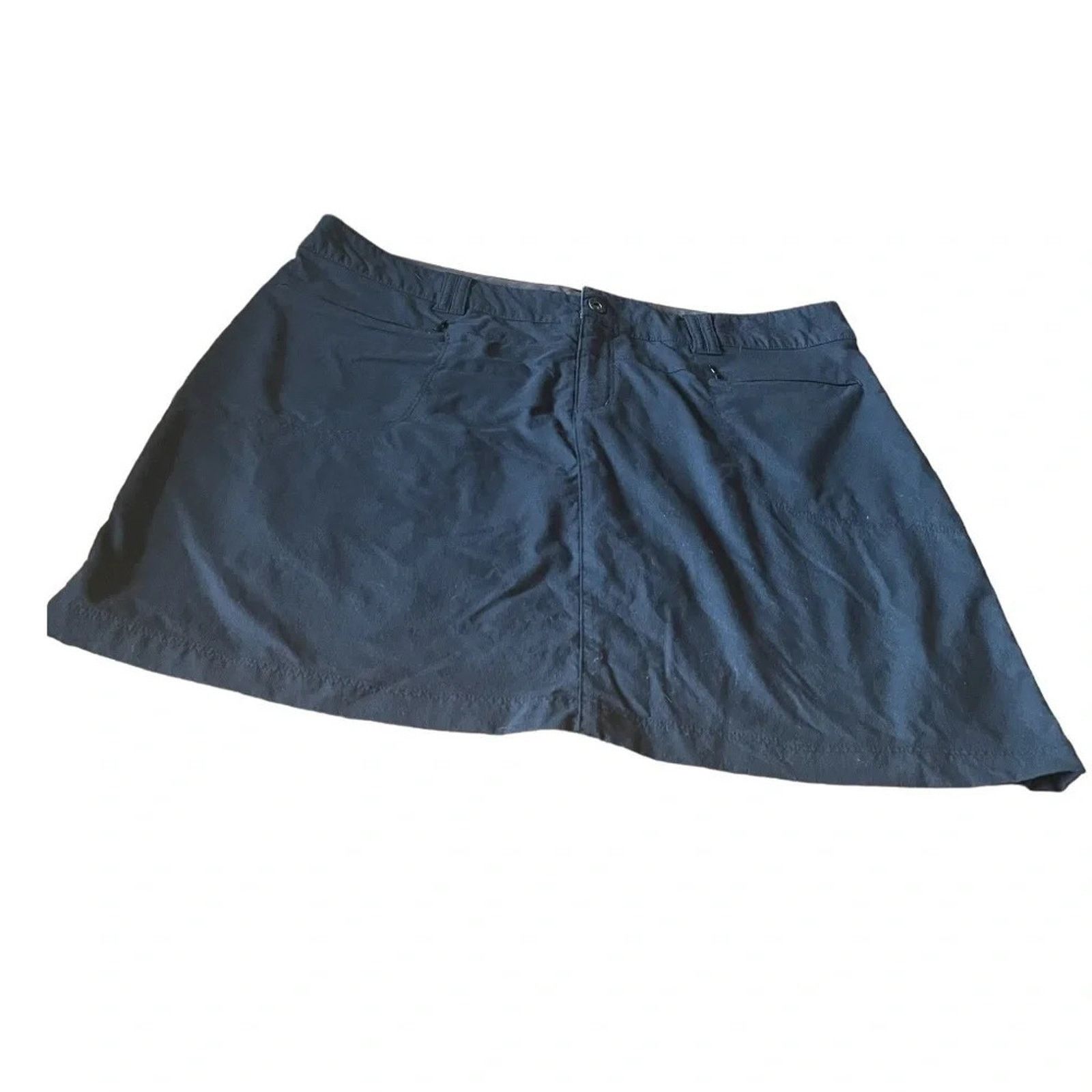 Rei REI black skorts, size 14 Size 36" / US 14 / IT 50 - 1 Thumbnail