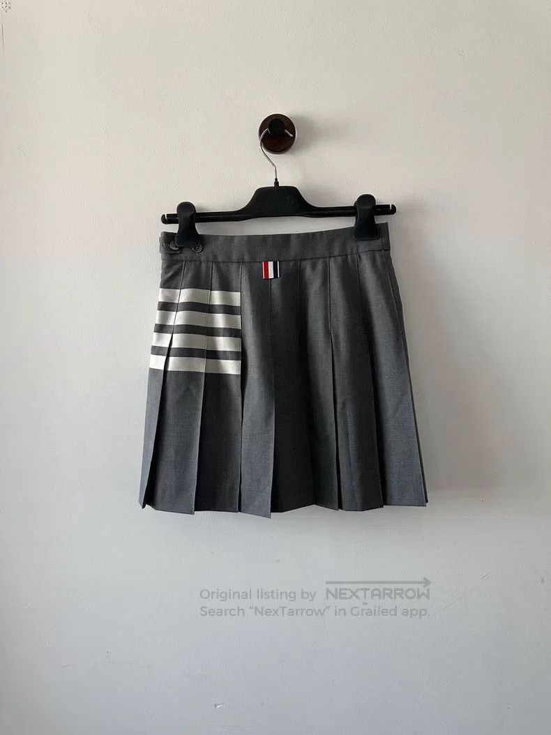Thom Browne Thom Browne Grey Pleated Skirt Size 25" / US 0 / IT 36 - 2 Thumbnail