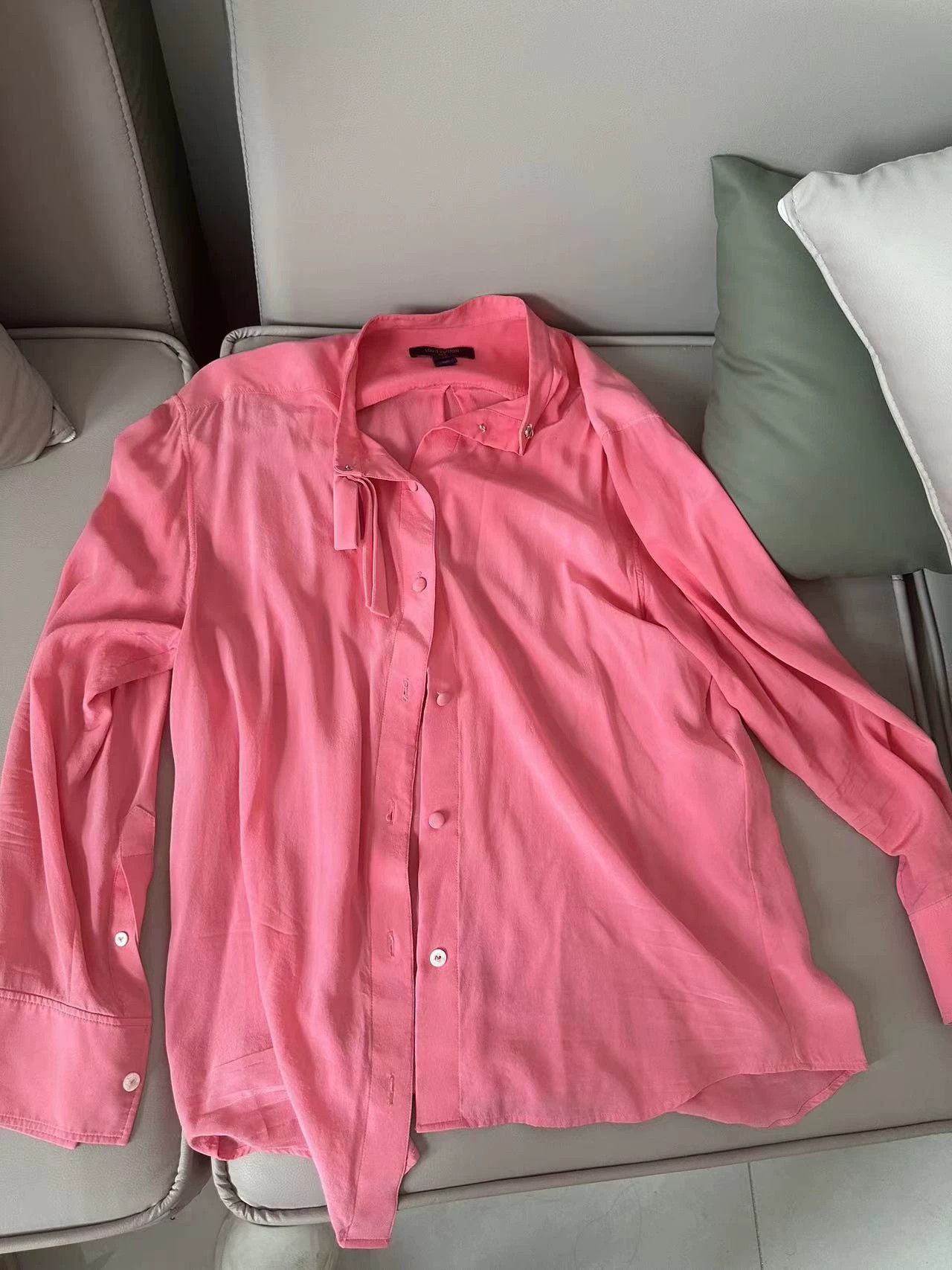 Louis Vuitton LV Silk Shirt Authentic Size S / US 4 / IT 40 - 1 Thumbnail