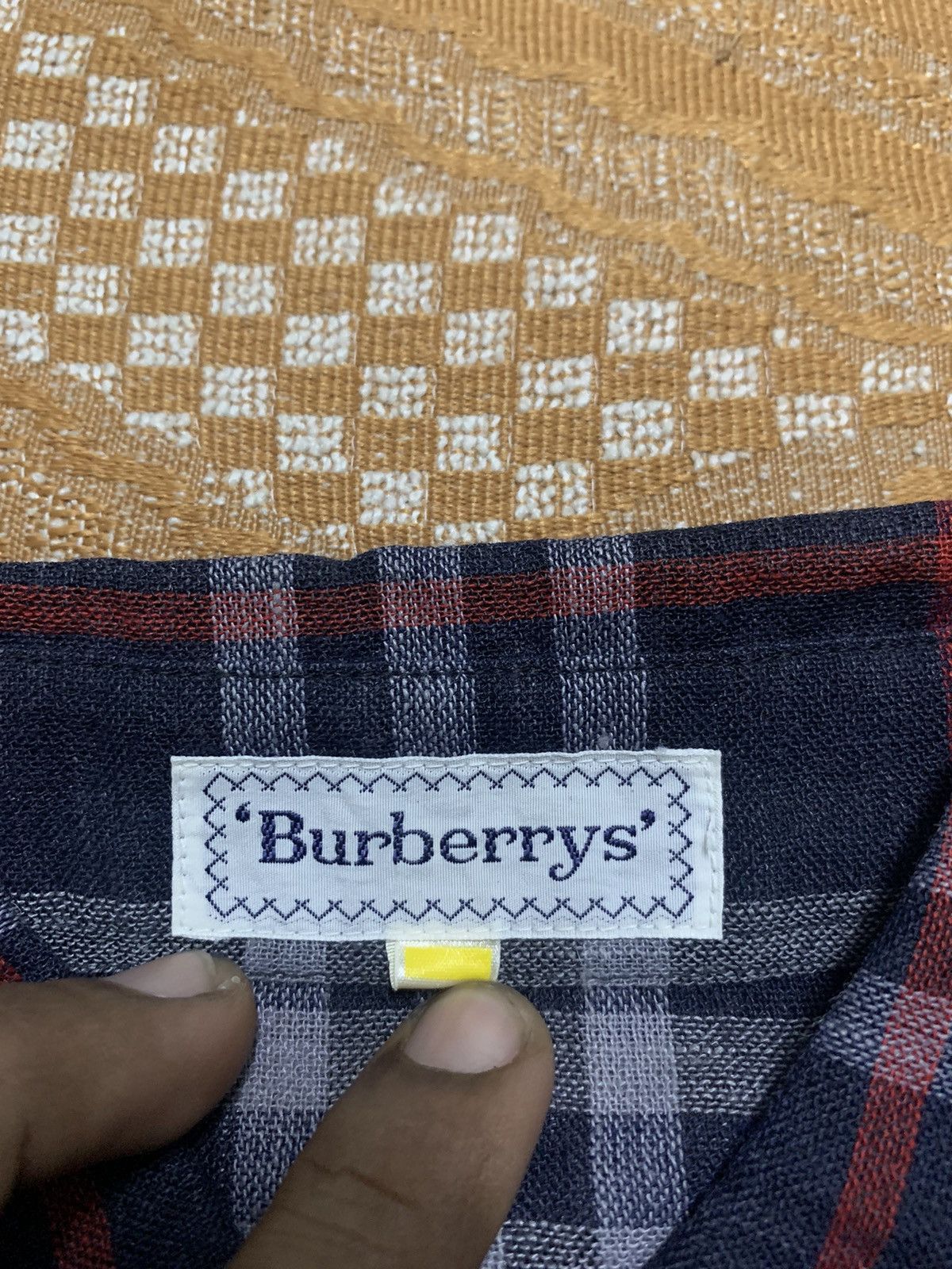 Burberry 90s BURBERRYS NOVACHECK BUTTON UP WOOL Size US XS / EU 42 / 0 - 5 Thumbnail