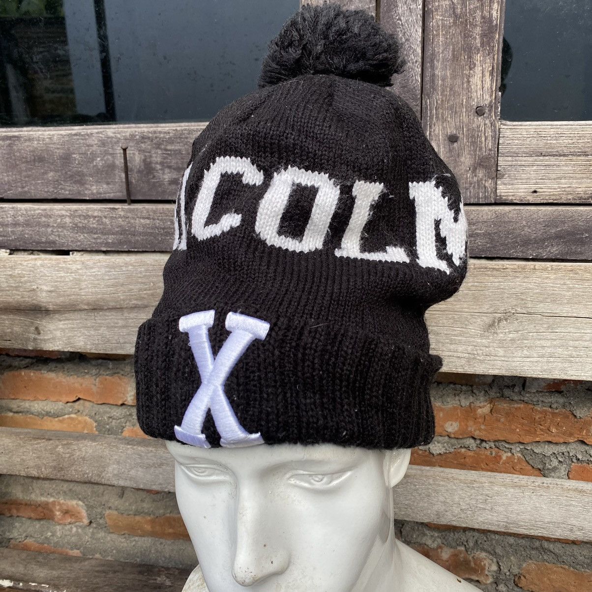 Mitchell & Ness × Rap Tees MALCOLM X POM BEANIE HATS Size ONE SIZE - 3 Thumbnail