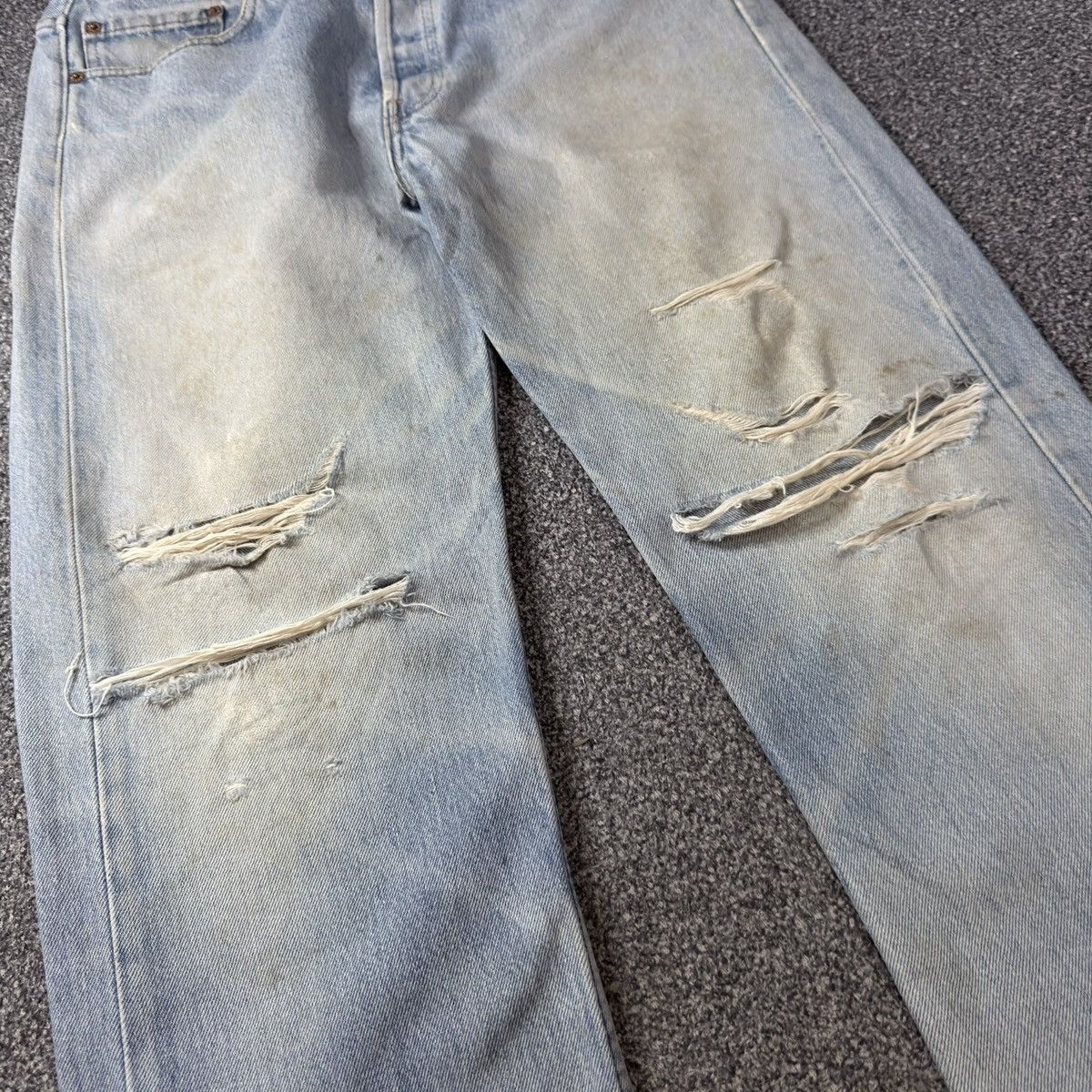 Levi's Vintage Clothing Vintage Heavy Destroyed Grunge Levis 501 Dirty Washed Denim Size US 33 - 4 Thumbnail