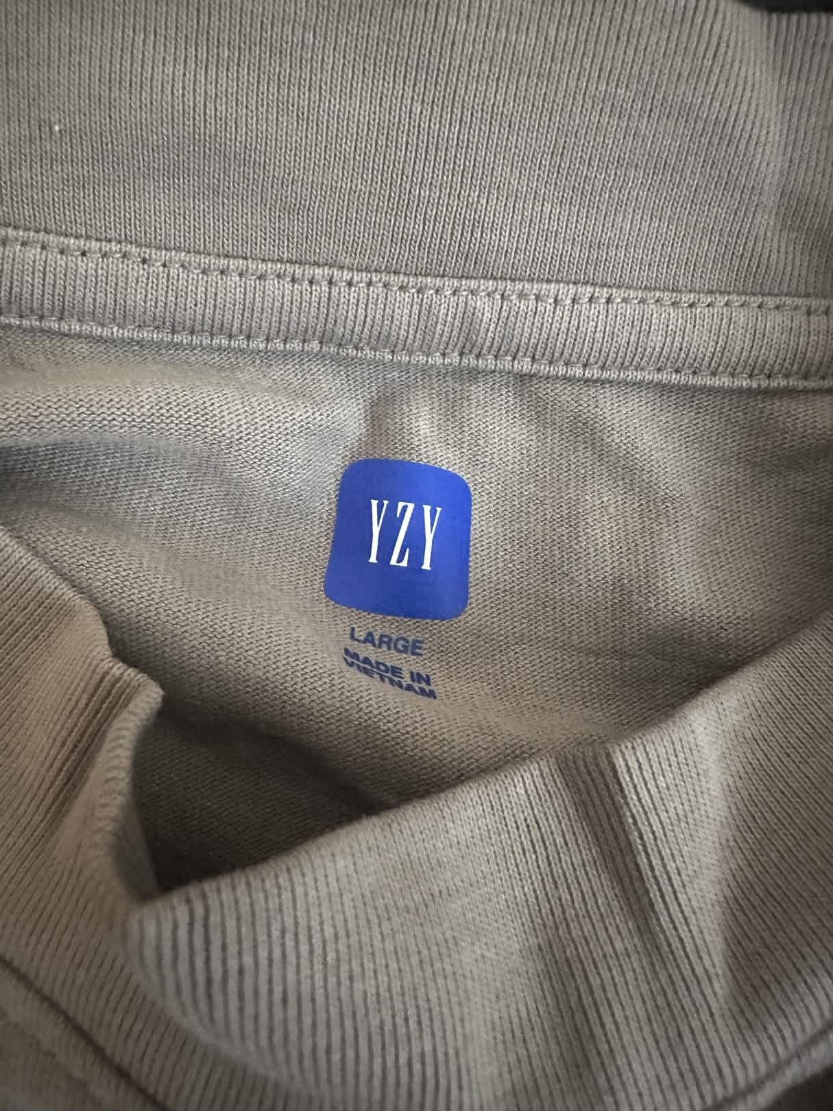 Yeezy GRAY LONGSLEEVE Size US L / EU 52-54 / 3 - 2 Thumbnail