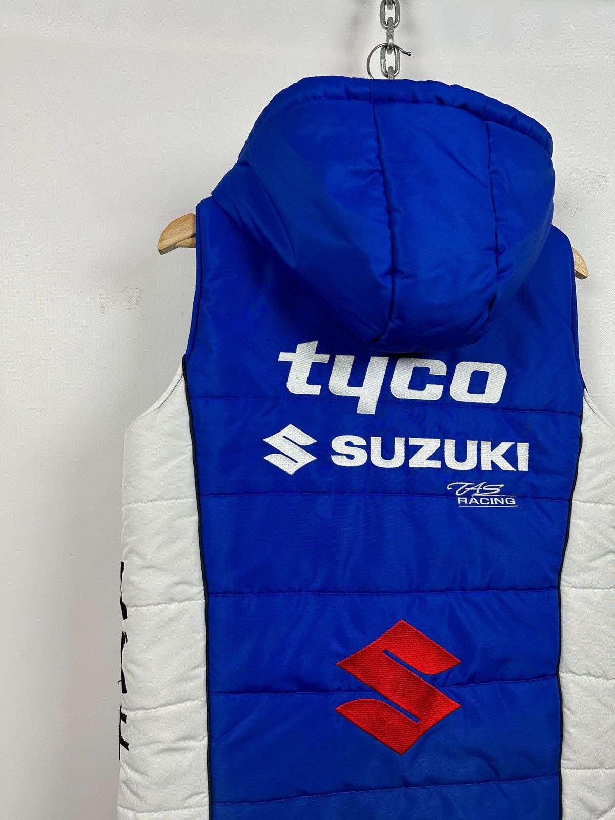Formula 1 Suzuki GSXR Tyco TAS Racing Blue Motorcycle Fleece Vest Size US S / EU 44-46 / 1 - 16 Thumbnail