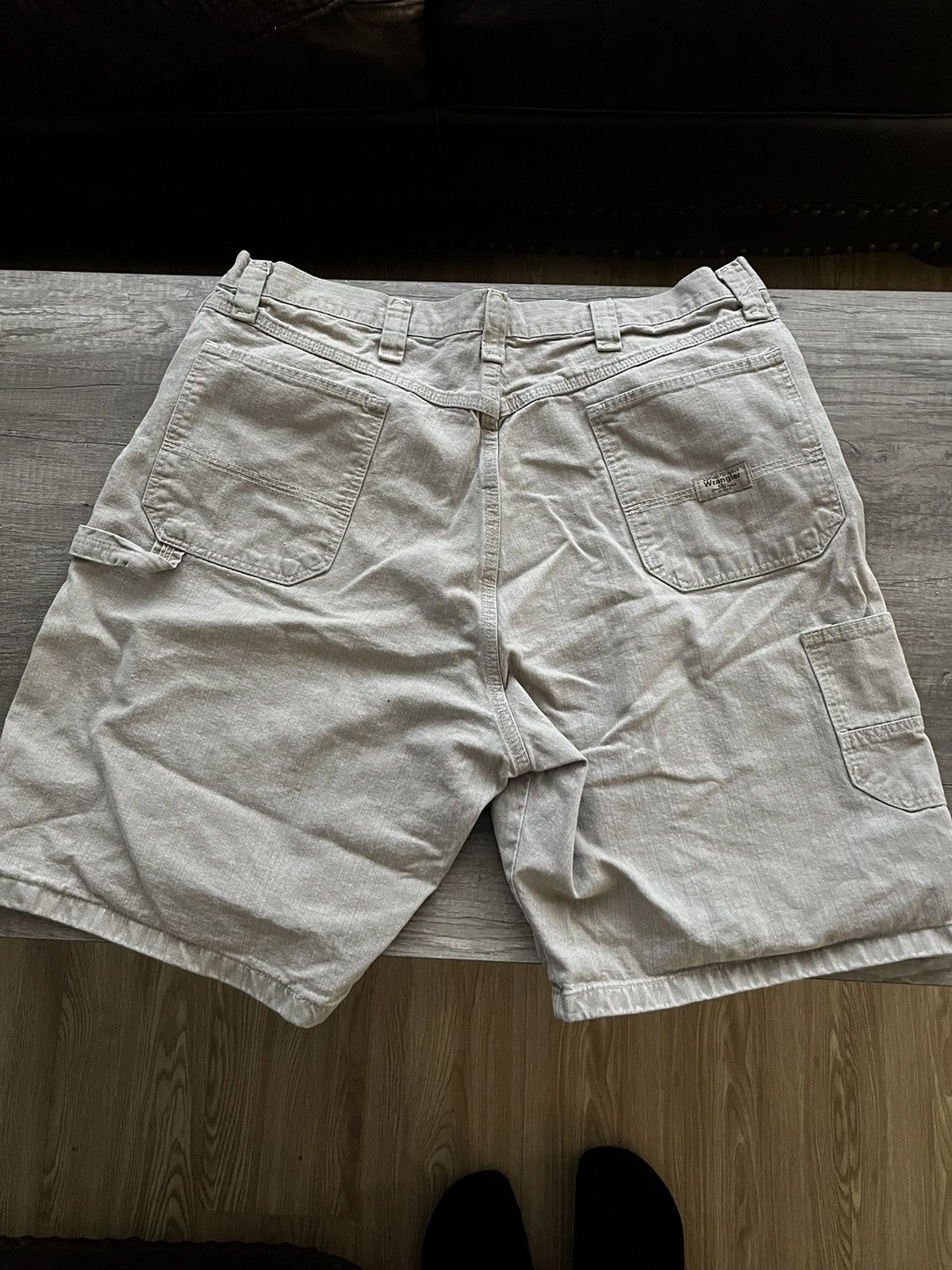 Wrangler oversized light brown jorts Size US 38 / EU 54 - 2 Thumbnail
