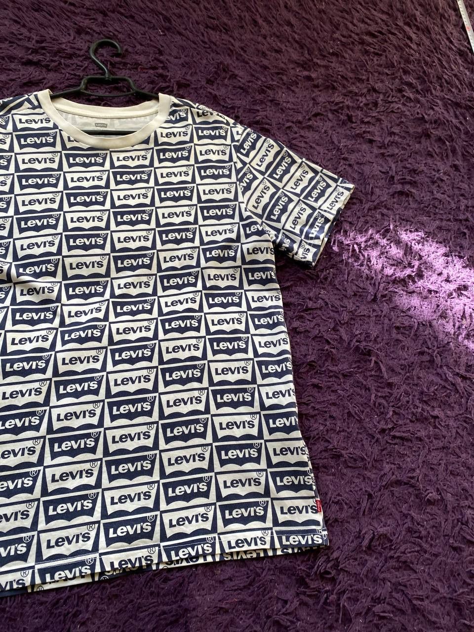 Levi's × Vintage Vintage Levi’s Distressed Logo Pink T Shirt Monogram logo Size US M / EU 48-50 / 2 - 7 Thumbnail