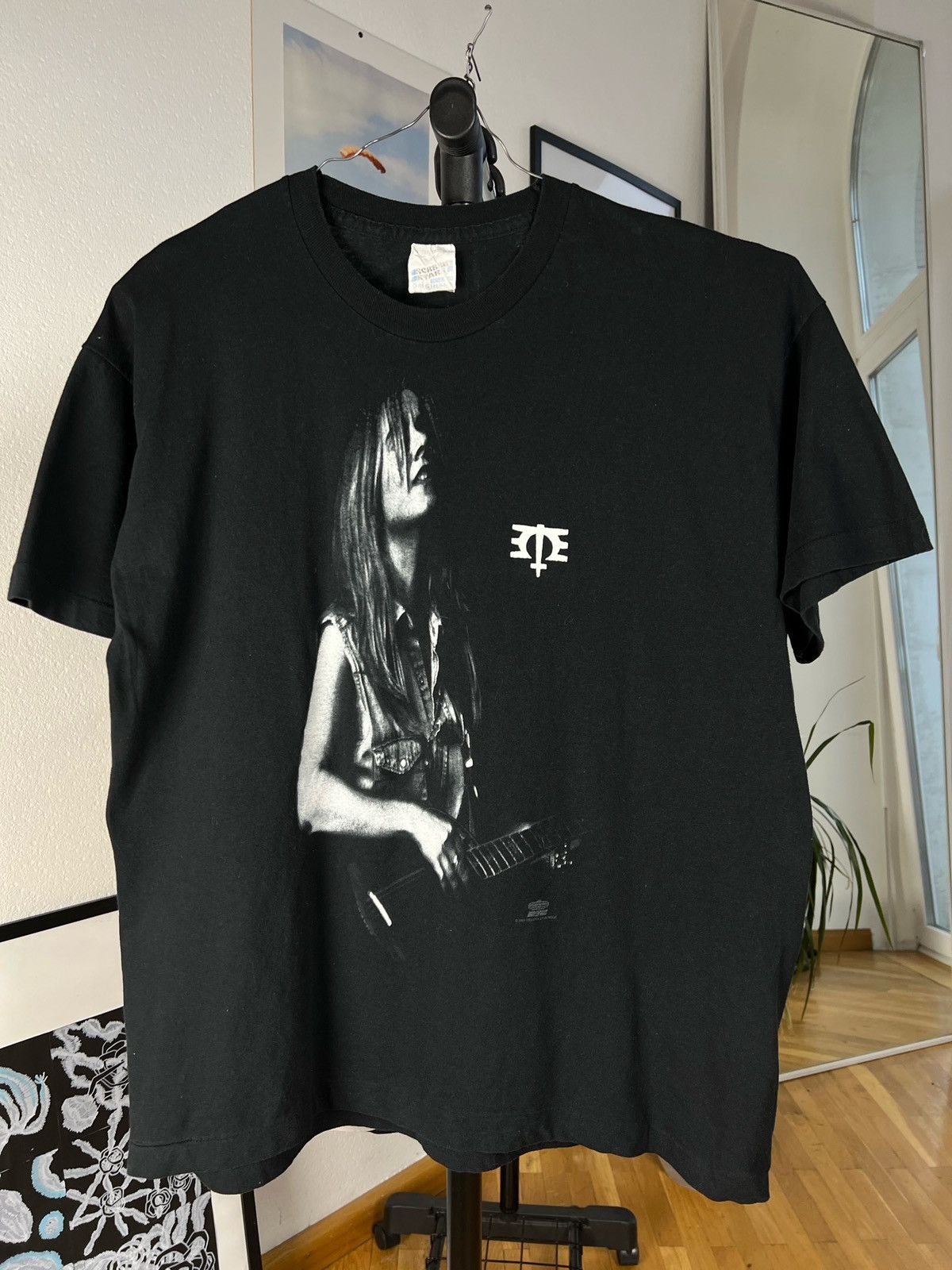Band Tees × Vintage Vintage 90s Melissa Etheridge Me Live Tour Black Faded Tee Size US XL / EU 56 / 4 - 1 Thumbnail