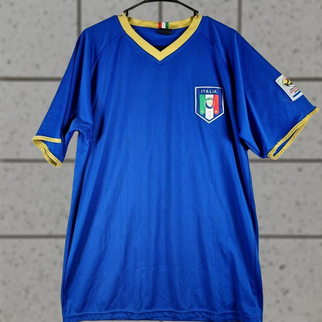 Vintage VINTAGE Italy 2010 FIFA World Cup Soccer Jersey Airness Men’s M Blue Gold Short Sleeve V-Neck Shirt Jerseys Mens Size US M / EU 48-50 / 2 - 1 Thumbnail