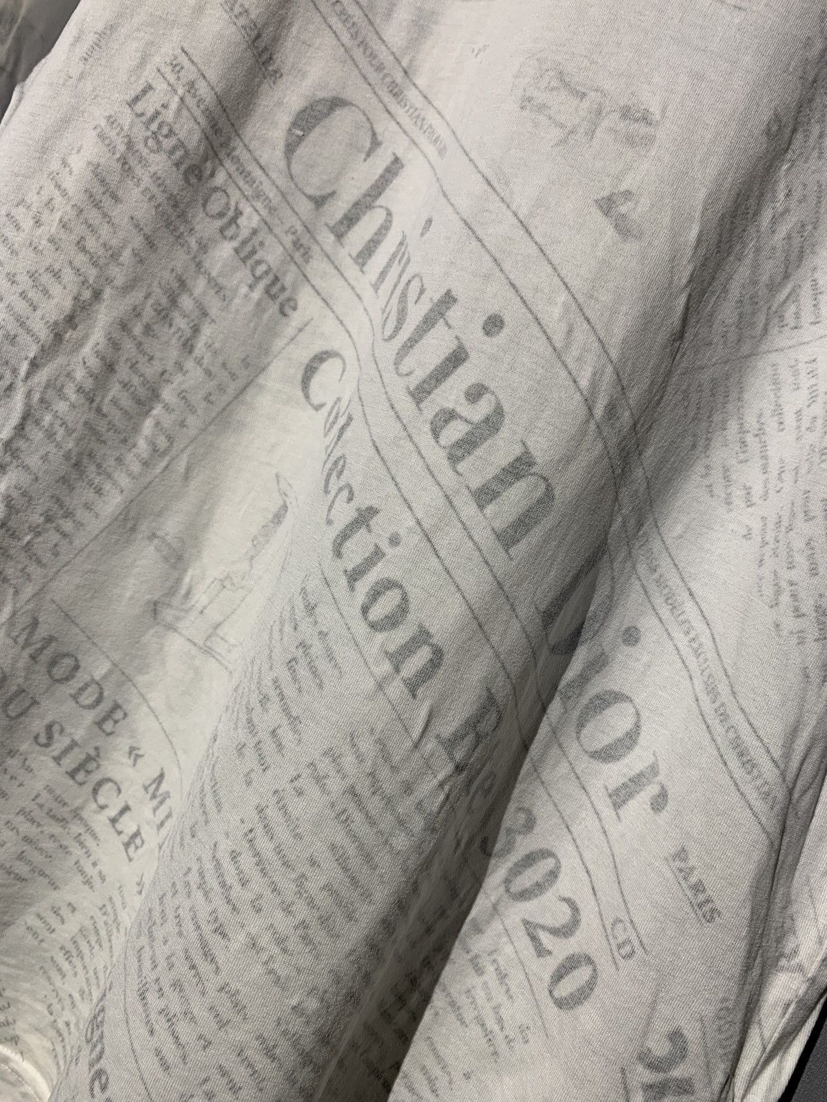 Dior Dior x Daniel Arsham Newspaper Print Tee Beige White Size US M / EU 48-50 / 2 - 11 Thumbnail