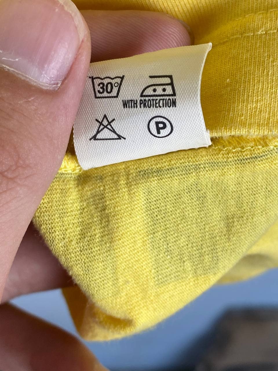 Mandarina Duck 2000's Mandarina Duck Yellow Avant Garde LS T Shirt Size US XL / EU 56 / 4 - 9 Thumbnail