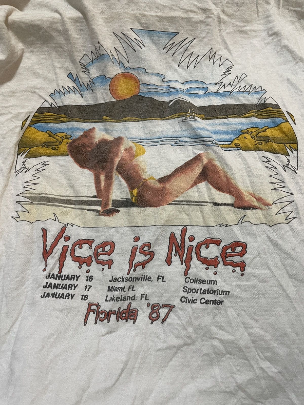 Band Tees Rare IRON MAIDEN 1987 FLORIDA Shirt Special Vice Sz M Size US M / EU 48-50 / 2 - 4 Thumbnail