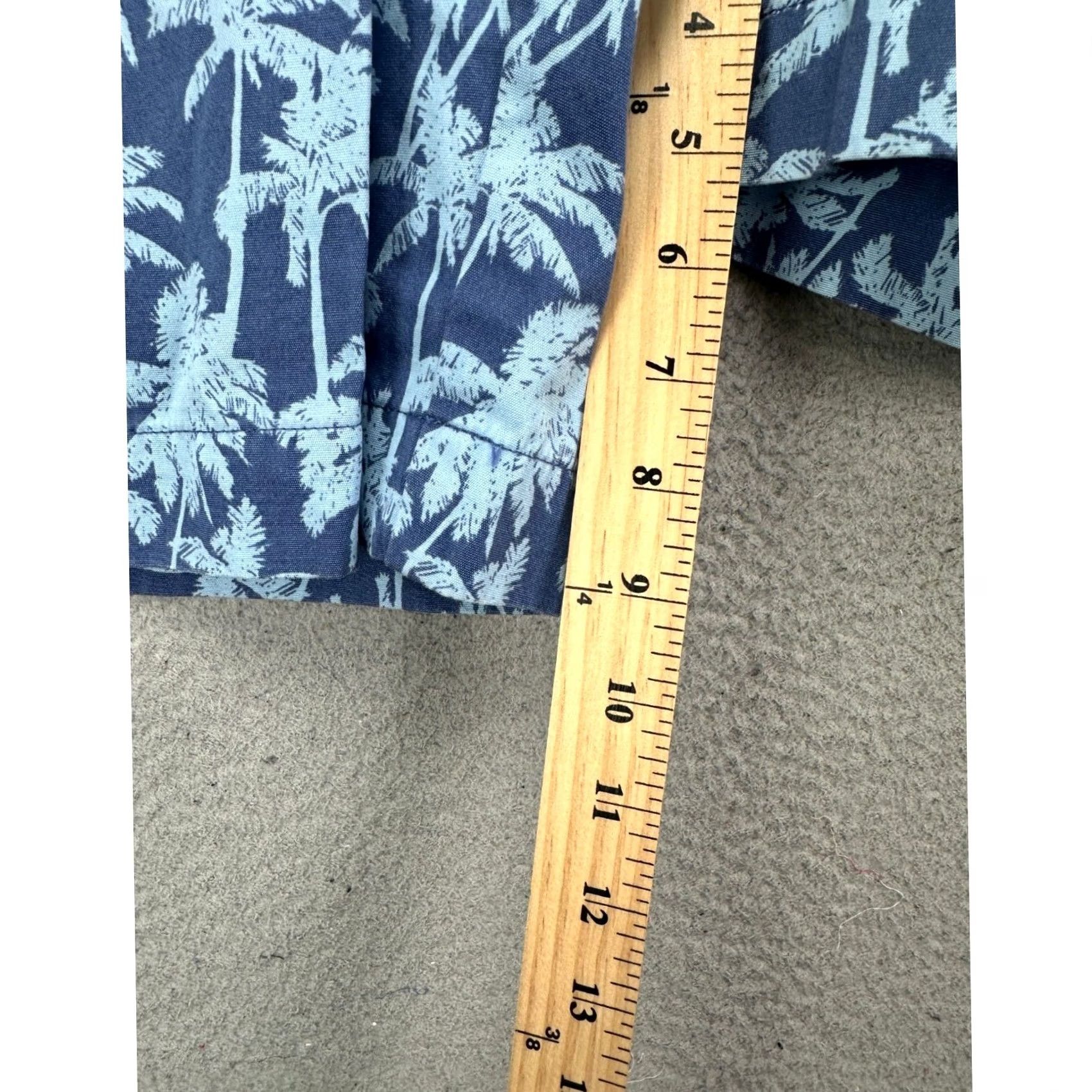 Vineyard Vines Vineyard Vines Shorts Mens 32 Blue Khakis Flat Front All Over Palm Trees Print Casual Size US 32 / EU 48 - 7 Thumbnail