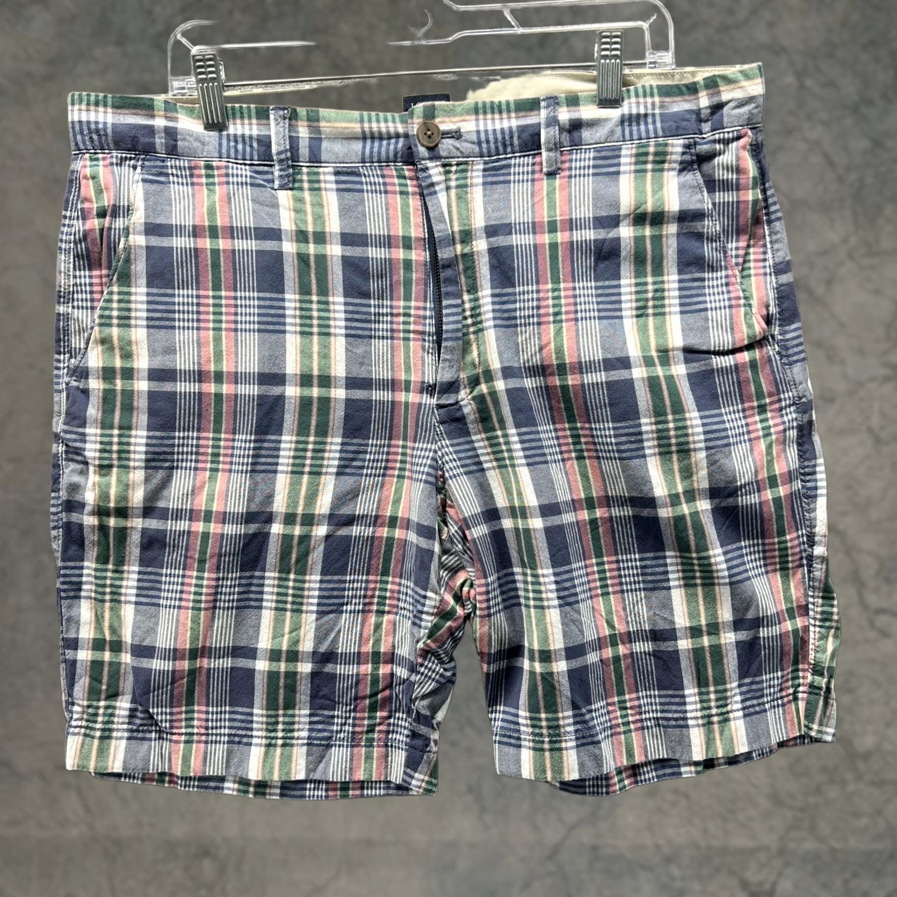 J.Crew J.Crew Shorts Mens 36 Blue Green Plaid 9 Inseam Chino Casual Cotton Size US 36 / EU 52 - 1 Thumbnail
