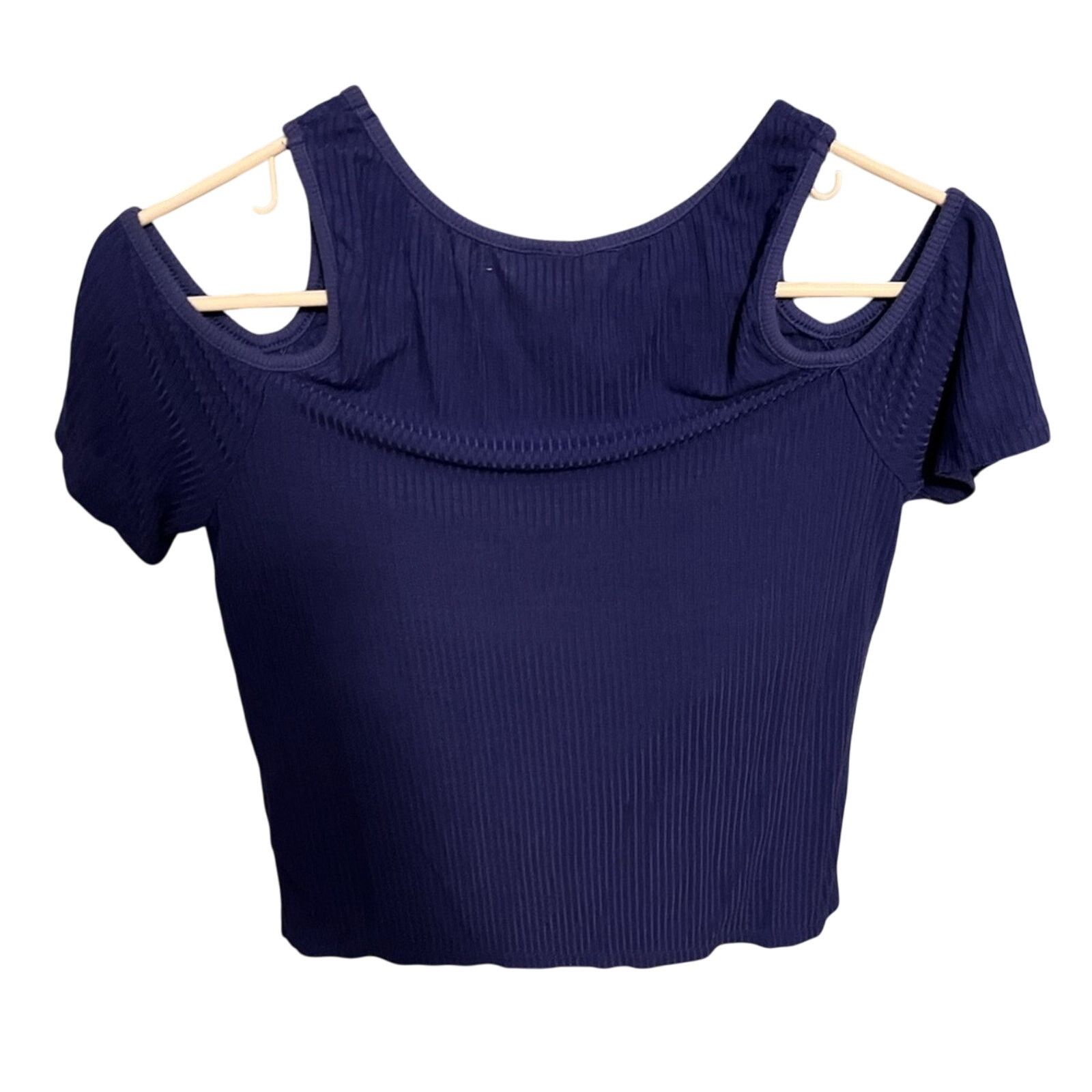 Mossimo Mossimo (Target) WOMENS cold shoulder top size small Size S / US 4 / IT 40 - 7 Thumbnail
