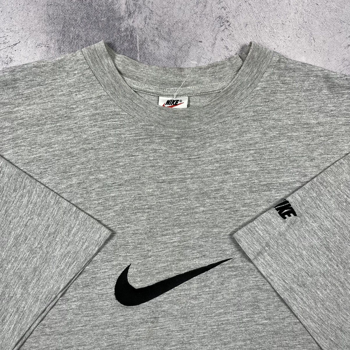 Nike Vintage Nike big embroidered swoosh tee 90’s Size US L / EU 52-54 / 3 - 3 Thumbnail