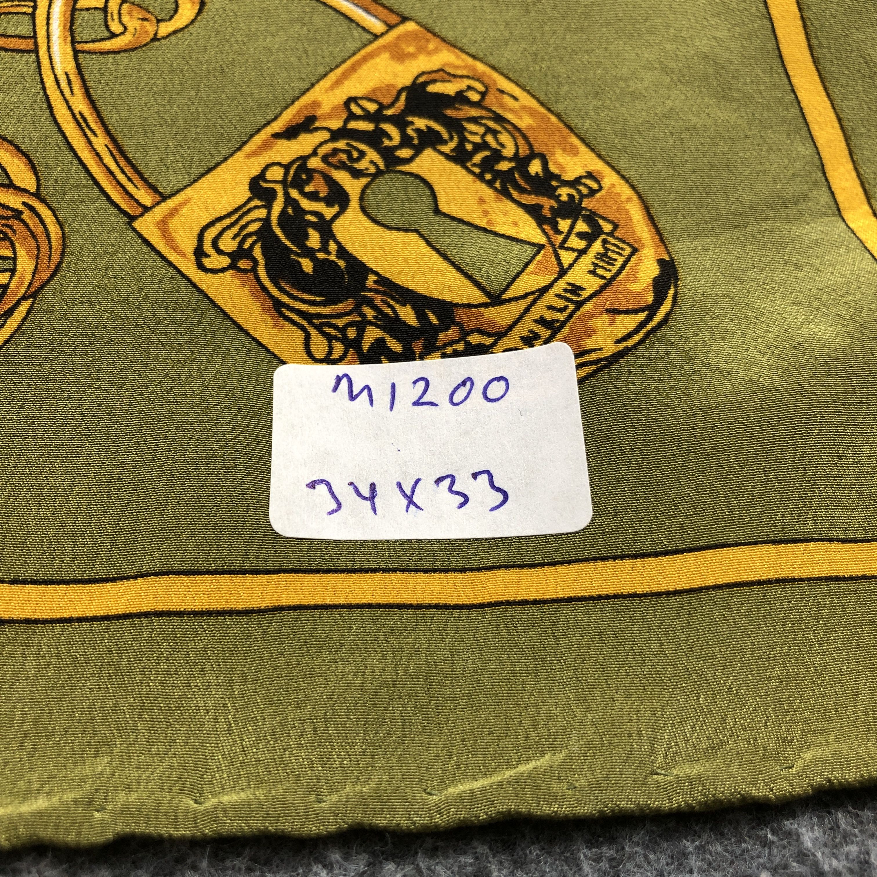 Pierre Balmain Vintage Pierre Balmain Gold Chains Silk Scarf M1200 Size ONE SIZE - 6 Thumbnail
