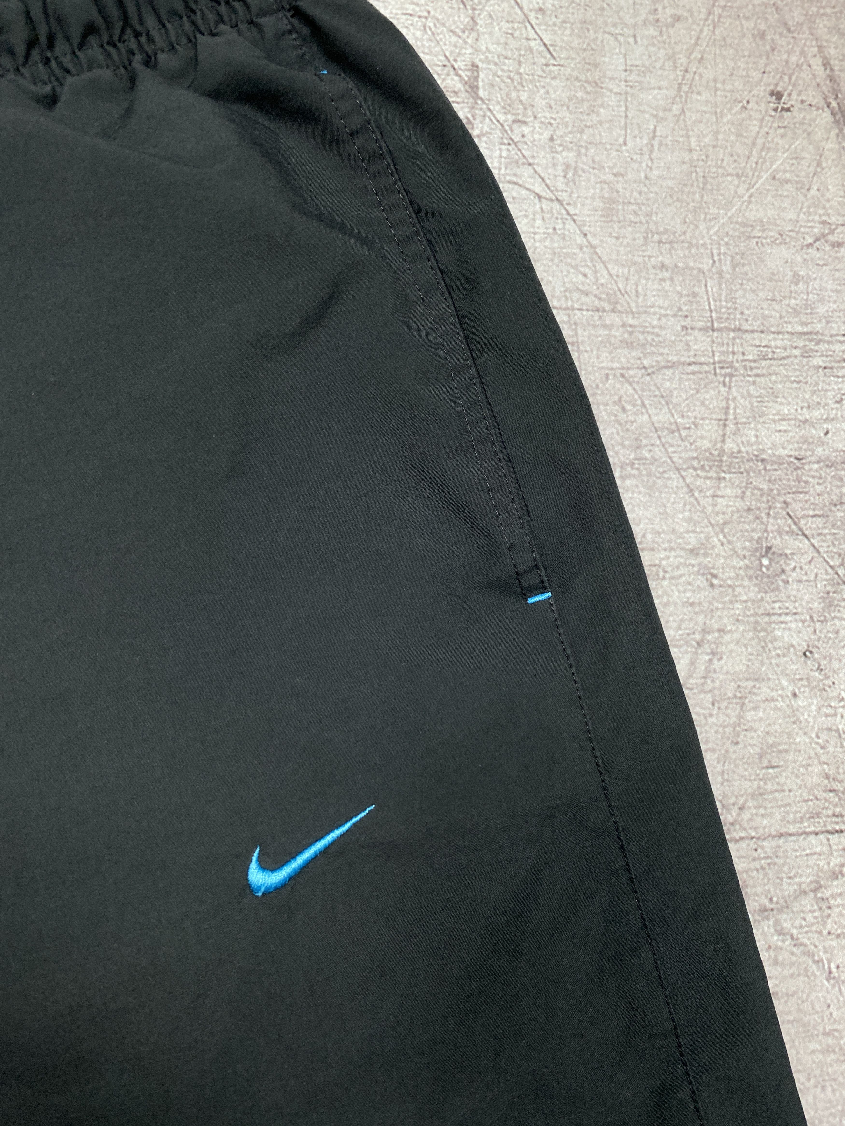 Nike × Vintage Nike Vintage Mens Nylon Baggy Track Pants y2k Drill Style Size US 32 / EU 48 - 2 Thumbnail