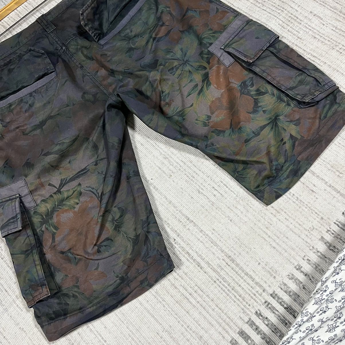 Japanese Brand JapaneseBrand Lyric cargo Short pant Size US 33 - 11 Thumbnail