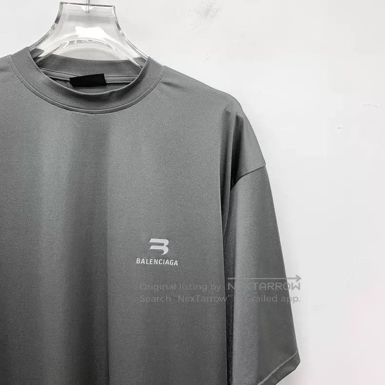 Balenciaga Balenciaga Gray logo round neck short sleeve T-shirt Size US S / EU 44-46 / 1 - 3 Thumbnail